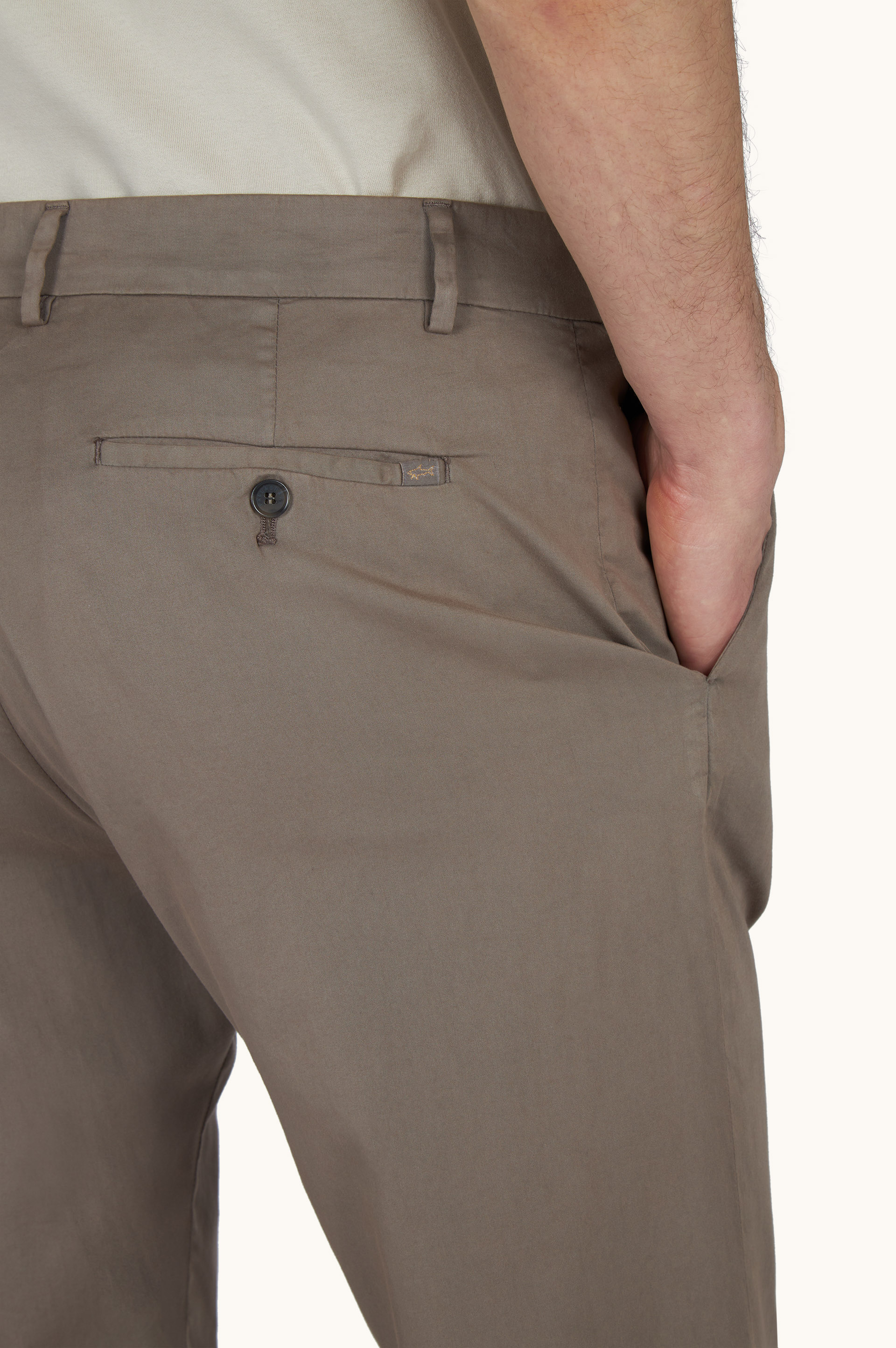 Silk and stretch cotton chino pants image number 4