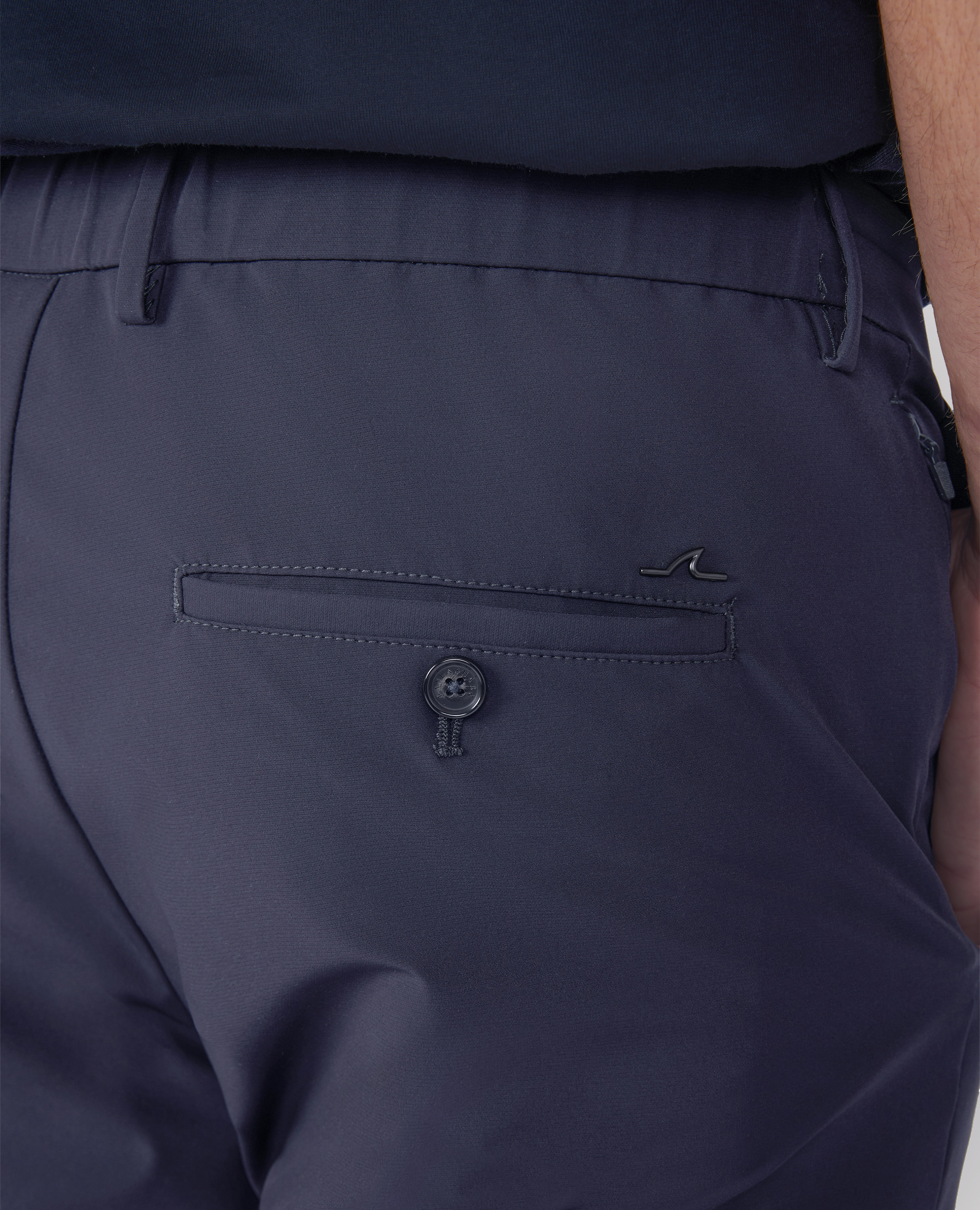 Dynamic cargo pants image number 3