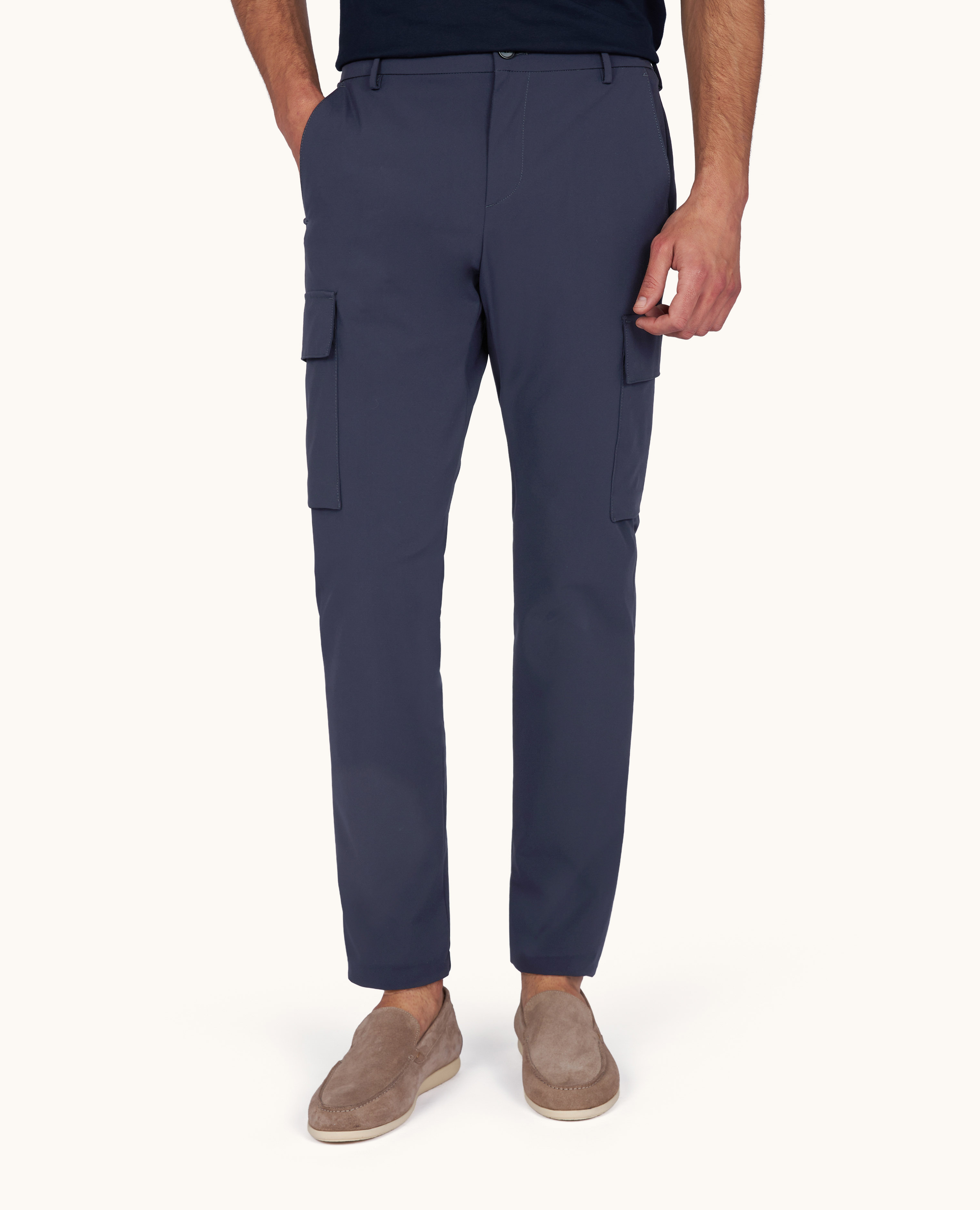 Dynamic cargo pants image number 0