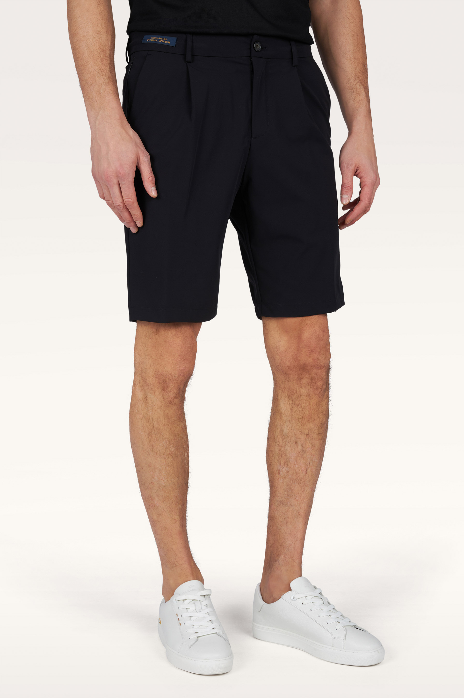 Dynamic bermuda shorts image number 0