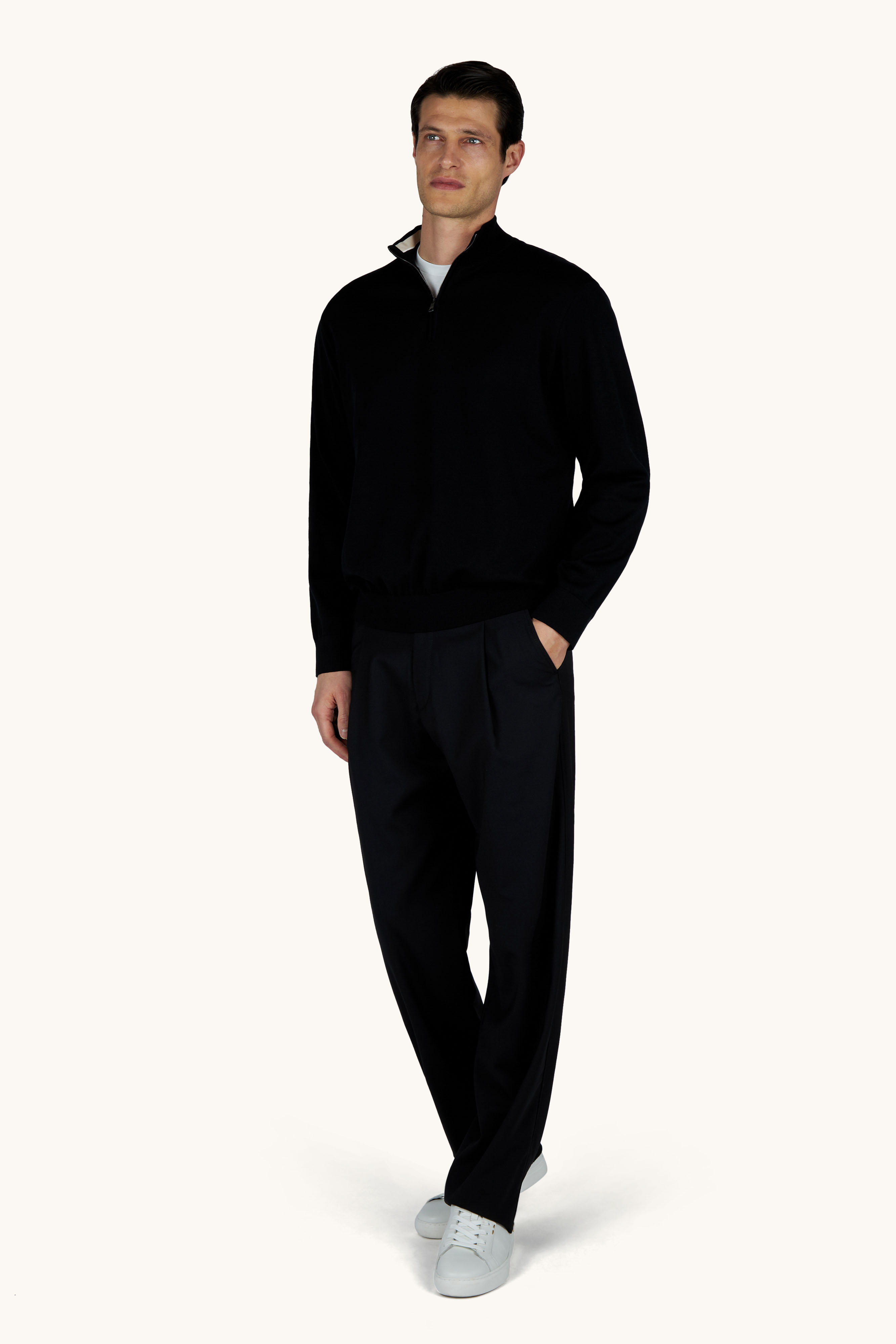 Como trousers in tech wool image number 2