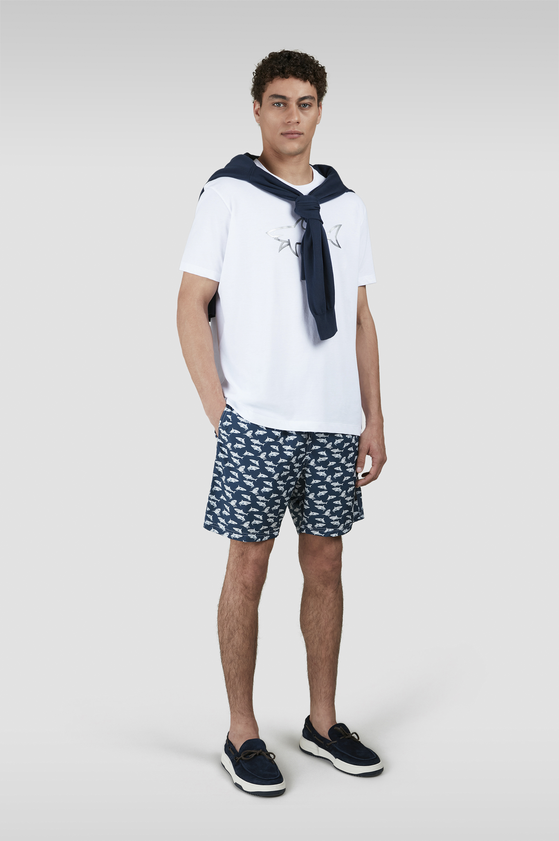 Bañador con estampado de tiburones integral image number 2