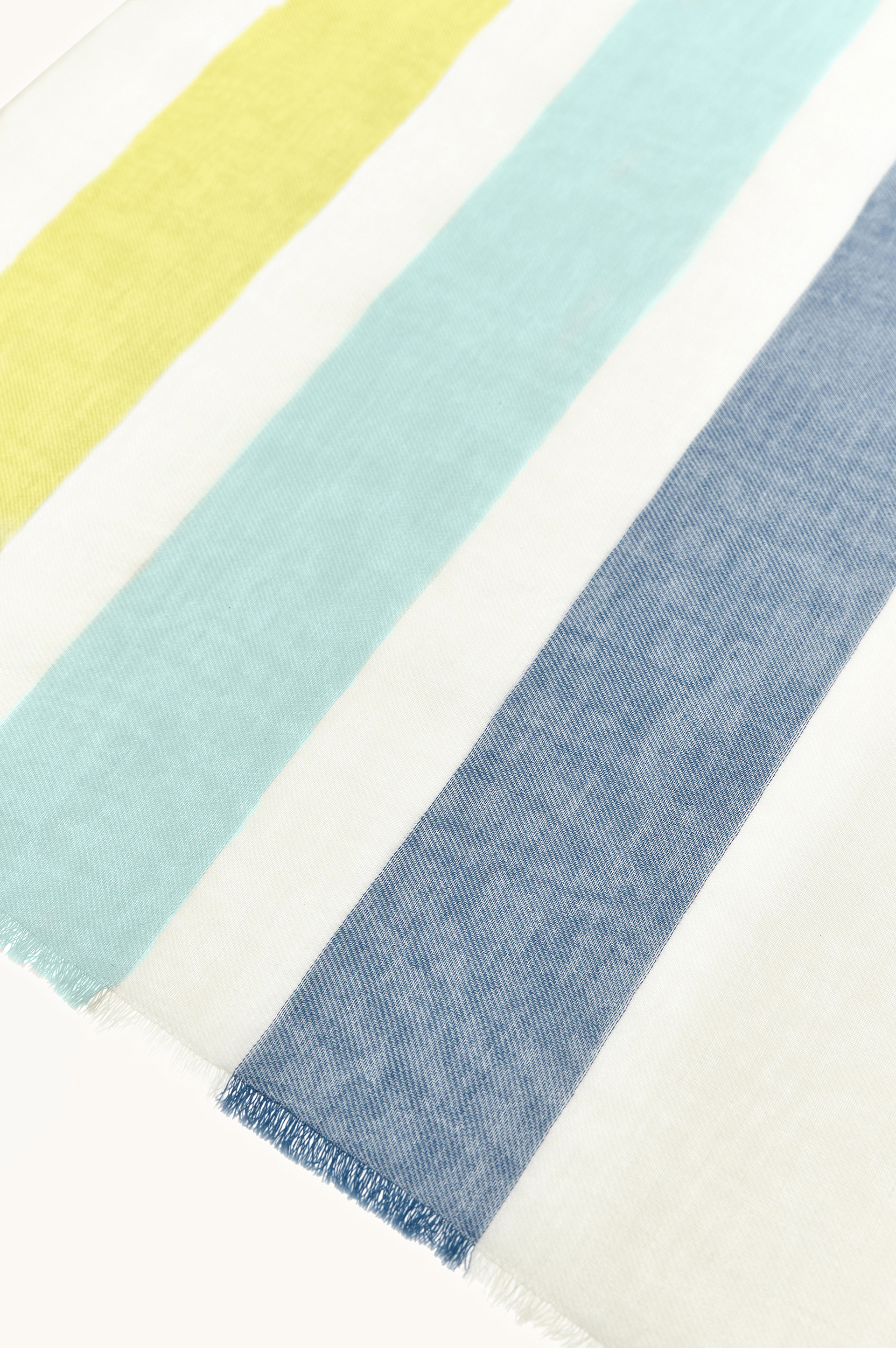 Bufanda de algod&oacute;n con&nbsp;dise&ntilde;o&nbsp;de rayas image number 5