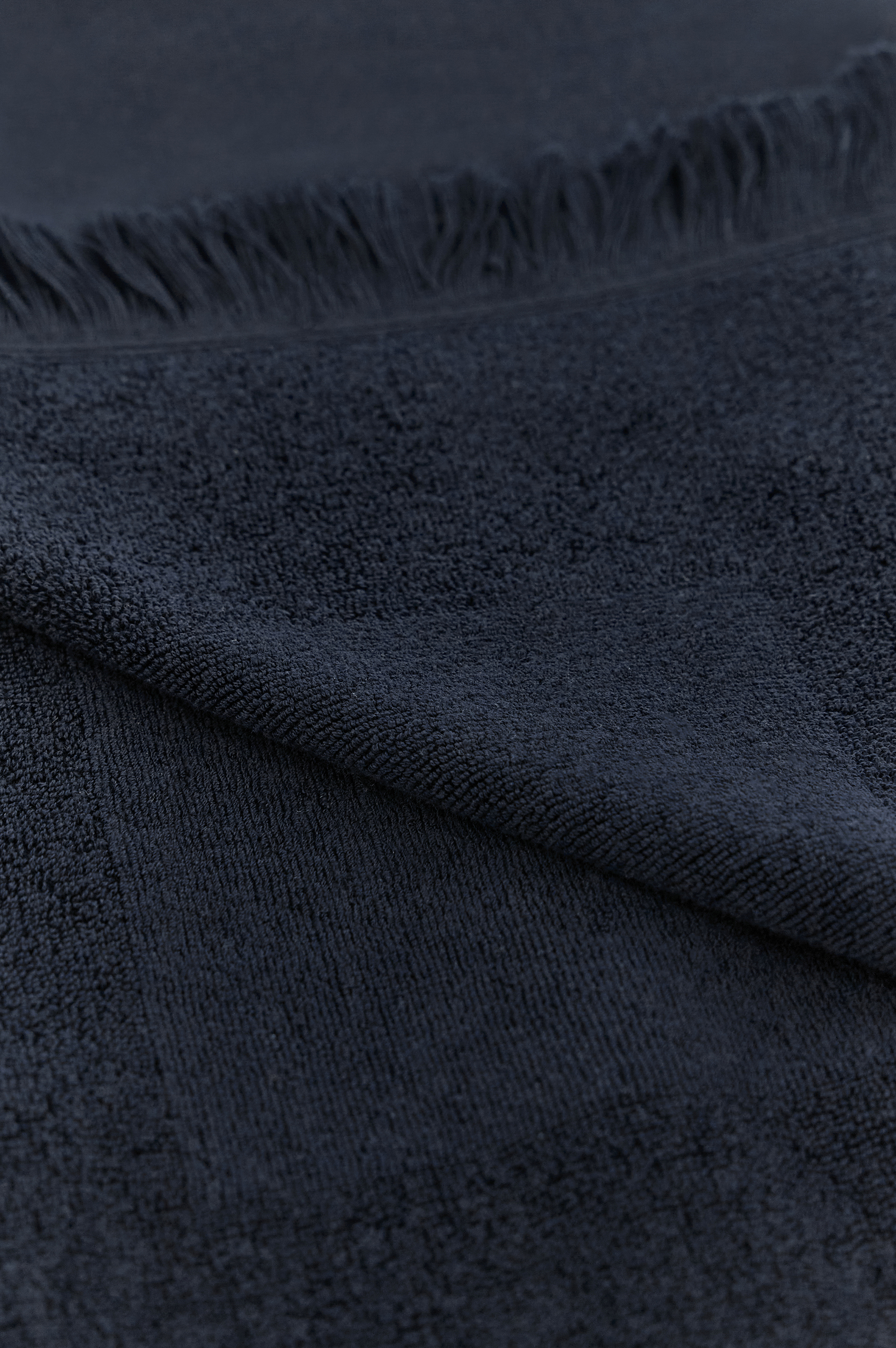 منشفة شاطئ بشعار جاكار image number 3