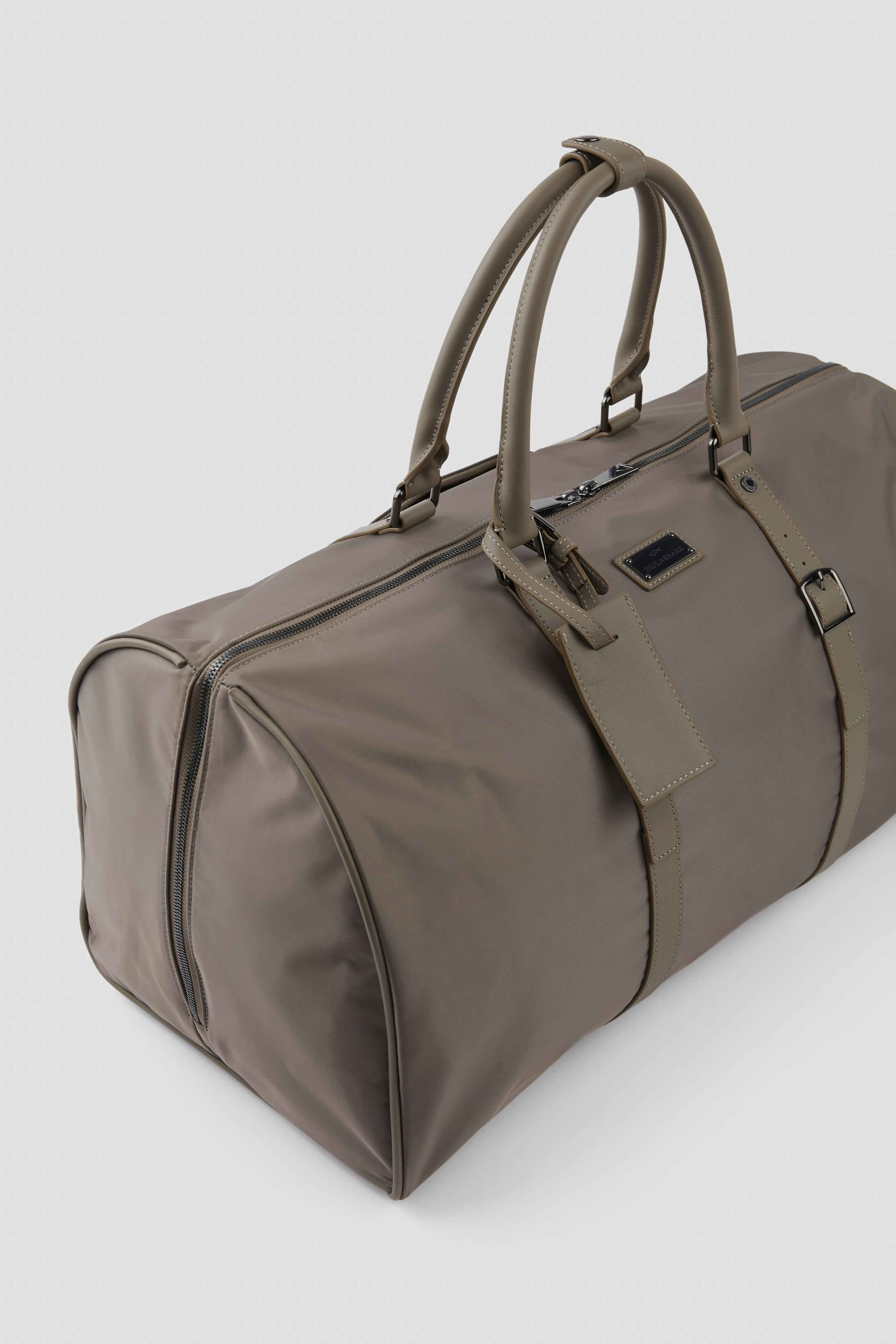 nylon holdall with leather trim image number 5