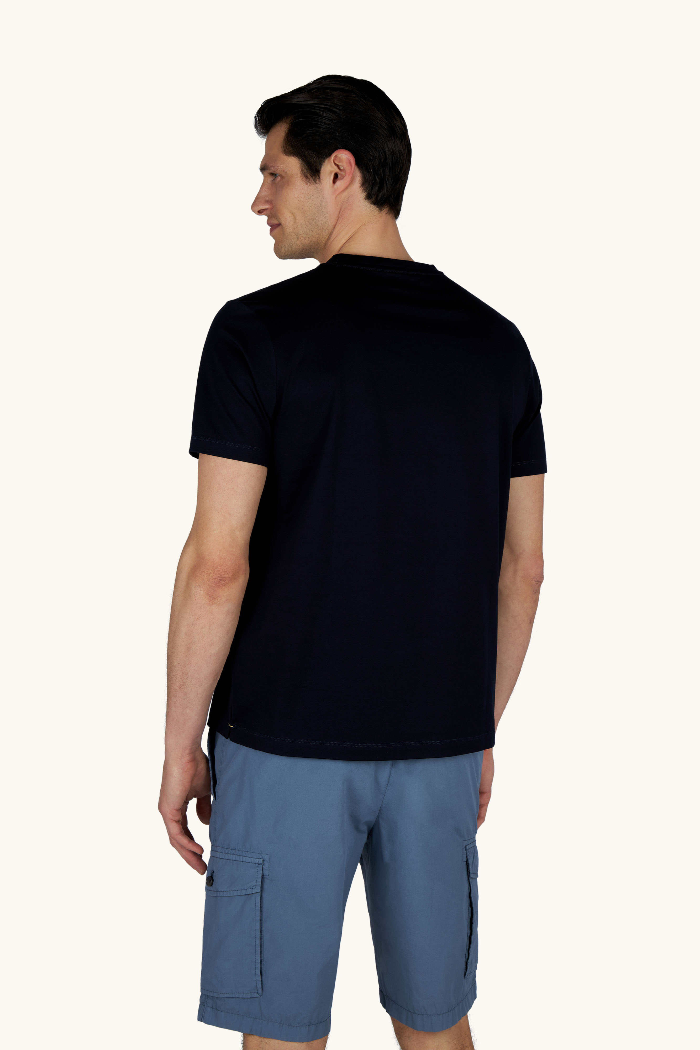 Double mercerised cotton jersey V-Neck T-Shirt image number 3