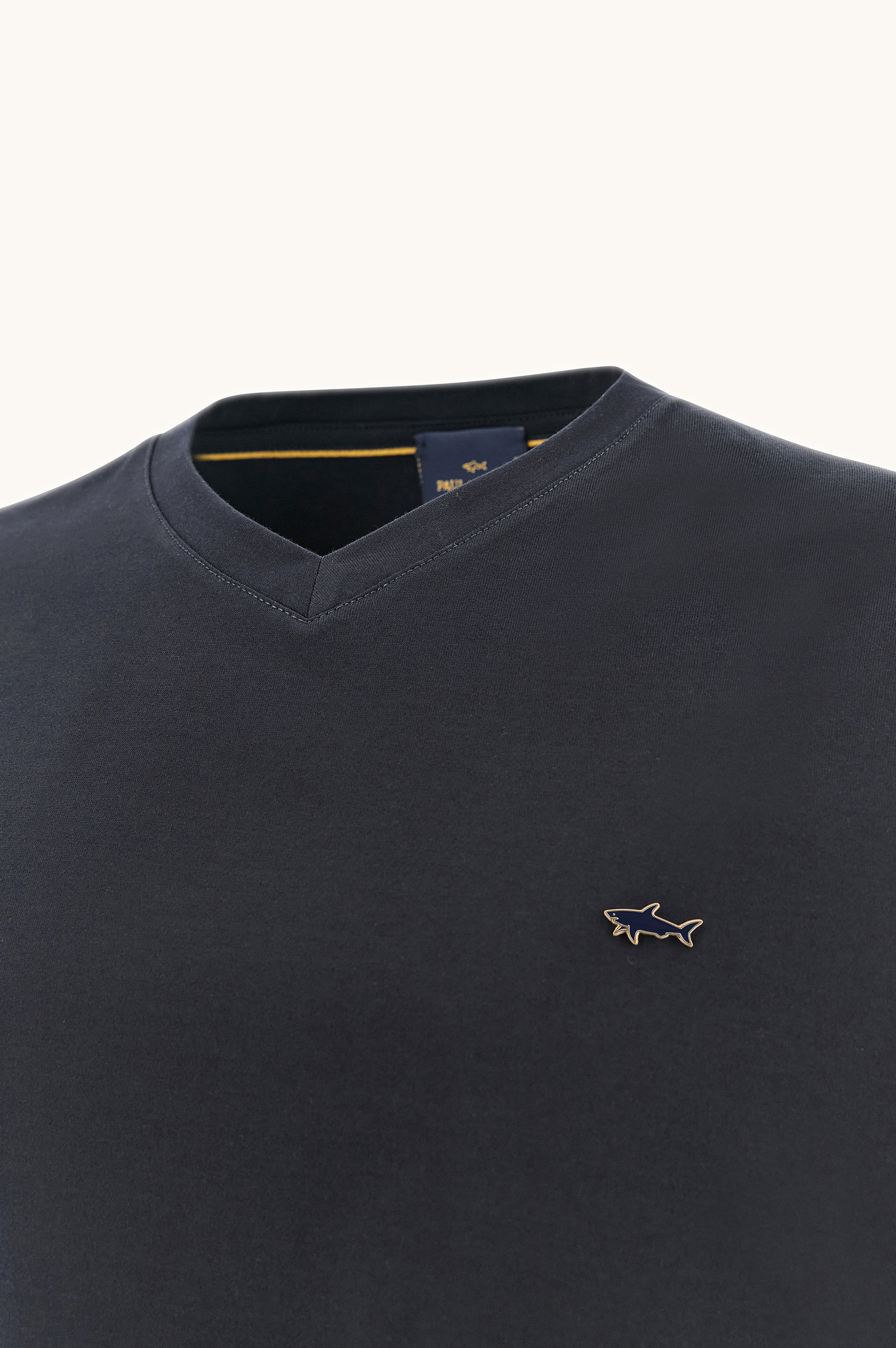 Double mercerised cotton jersey V-Neck T-Shirt image number 6