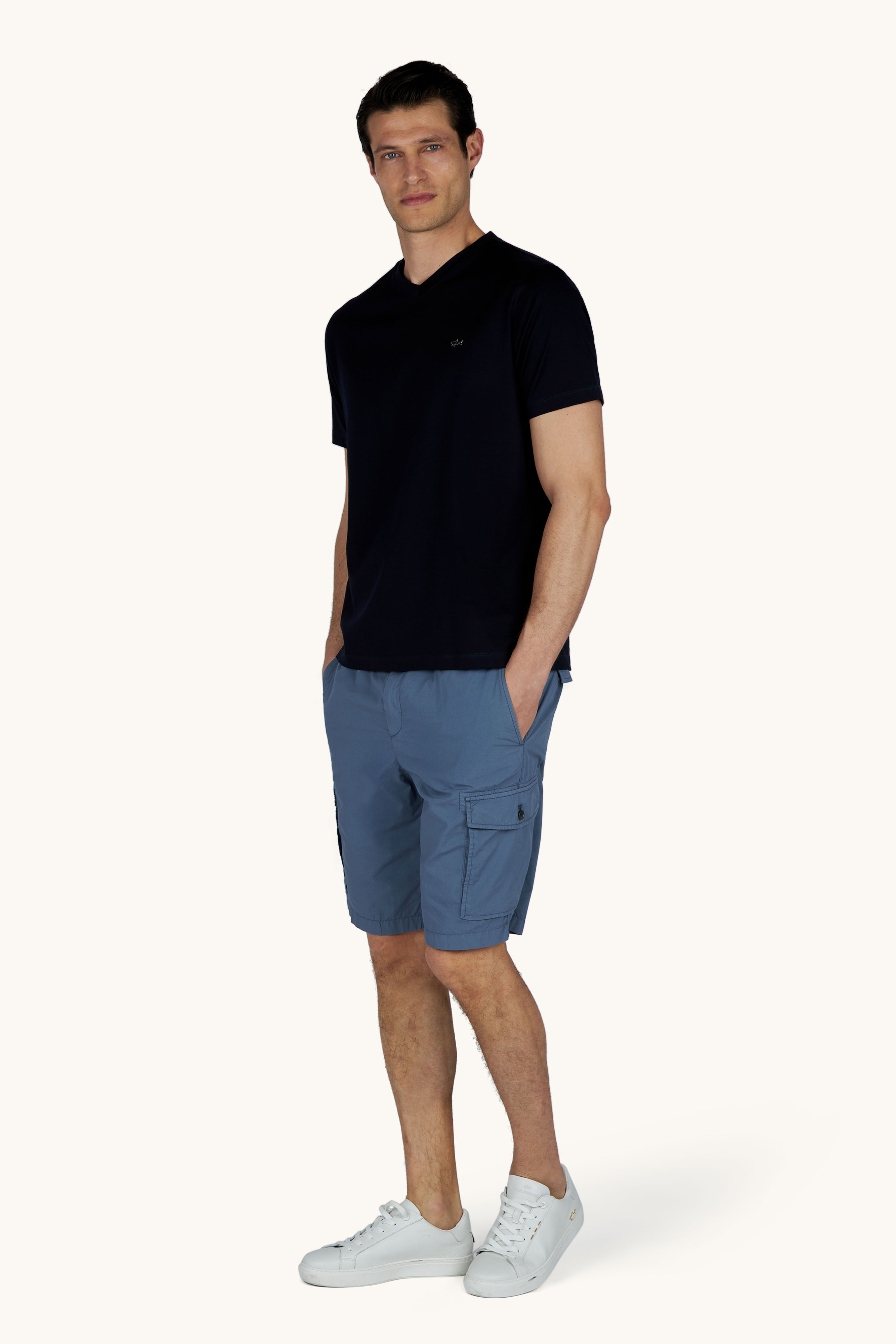 Double mercerised cotton jersey V-Neck T-Shirt image number 7