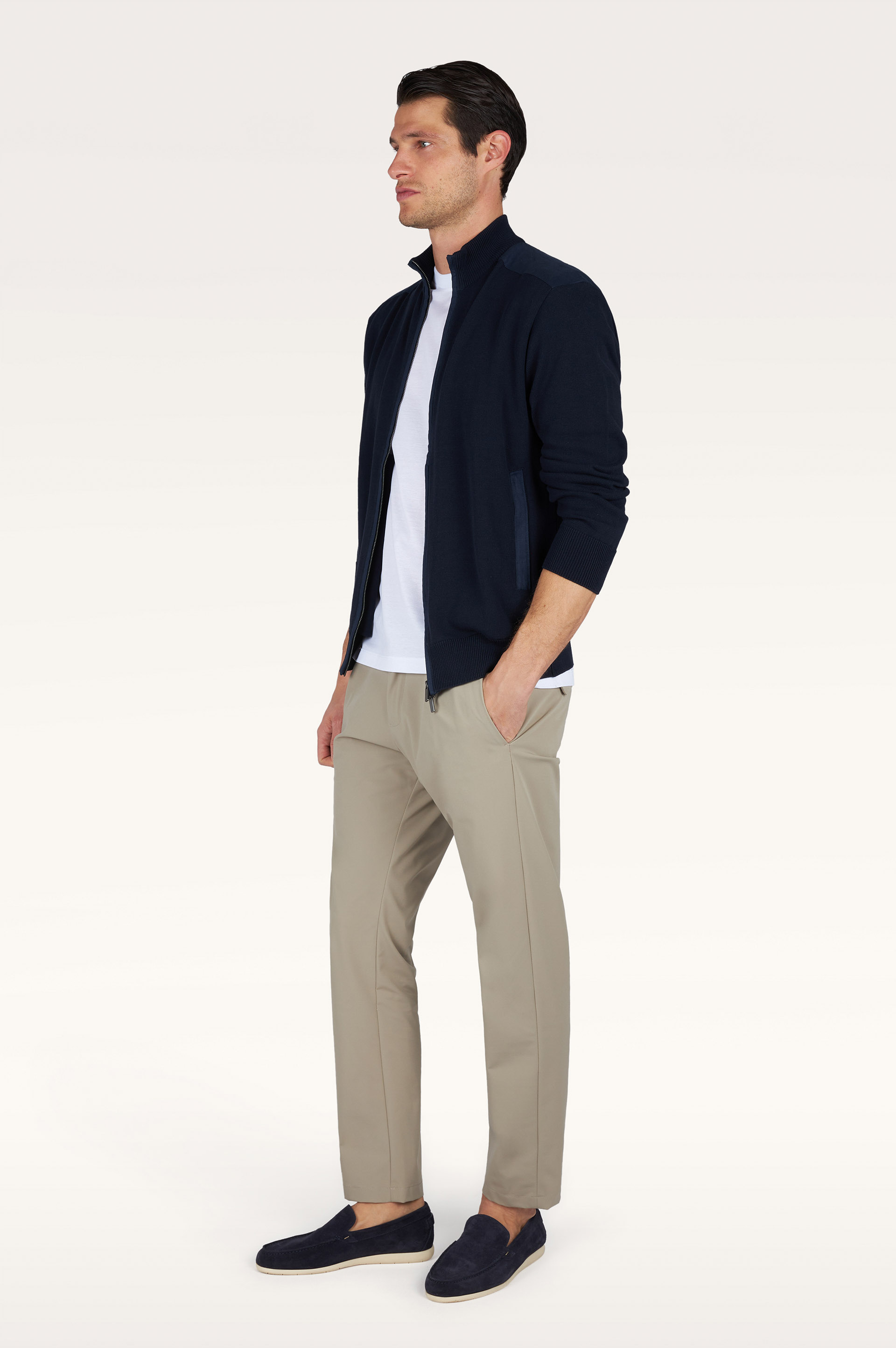 Fine piqu&eacute; cotton T-shirt image number 1