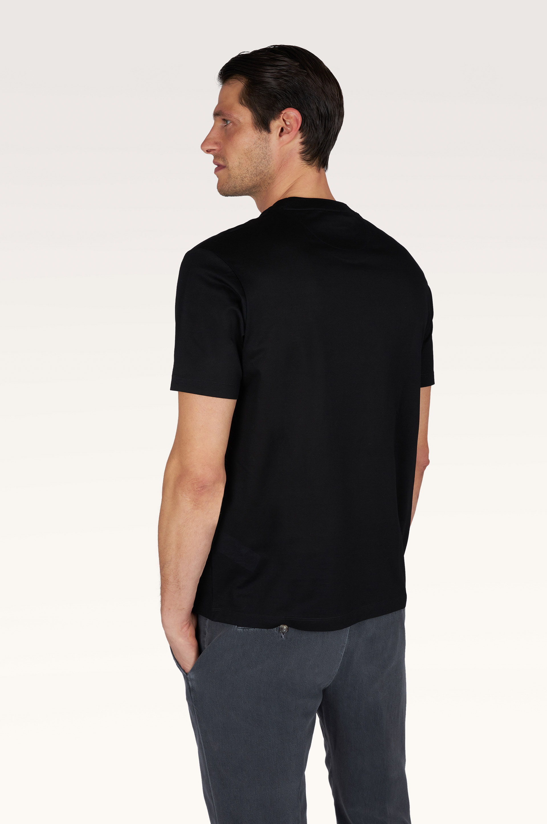 Fine piqu&eacute; cotton T-shirt image number 2