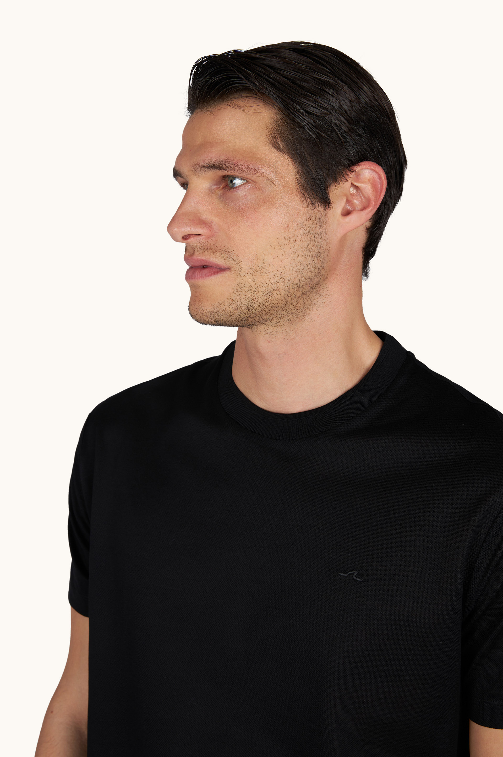 Fine piqu&eacute; cotton T-shirt image number 3