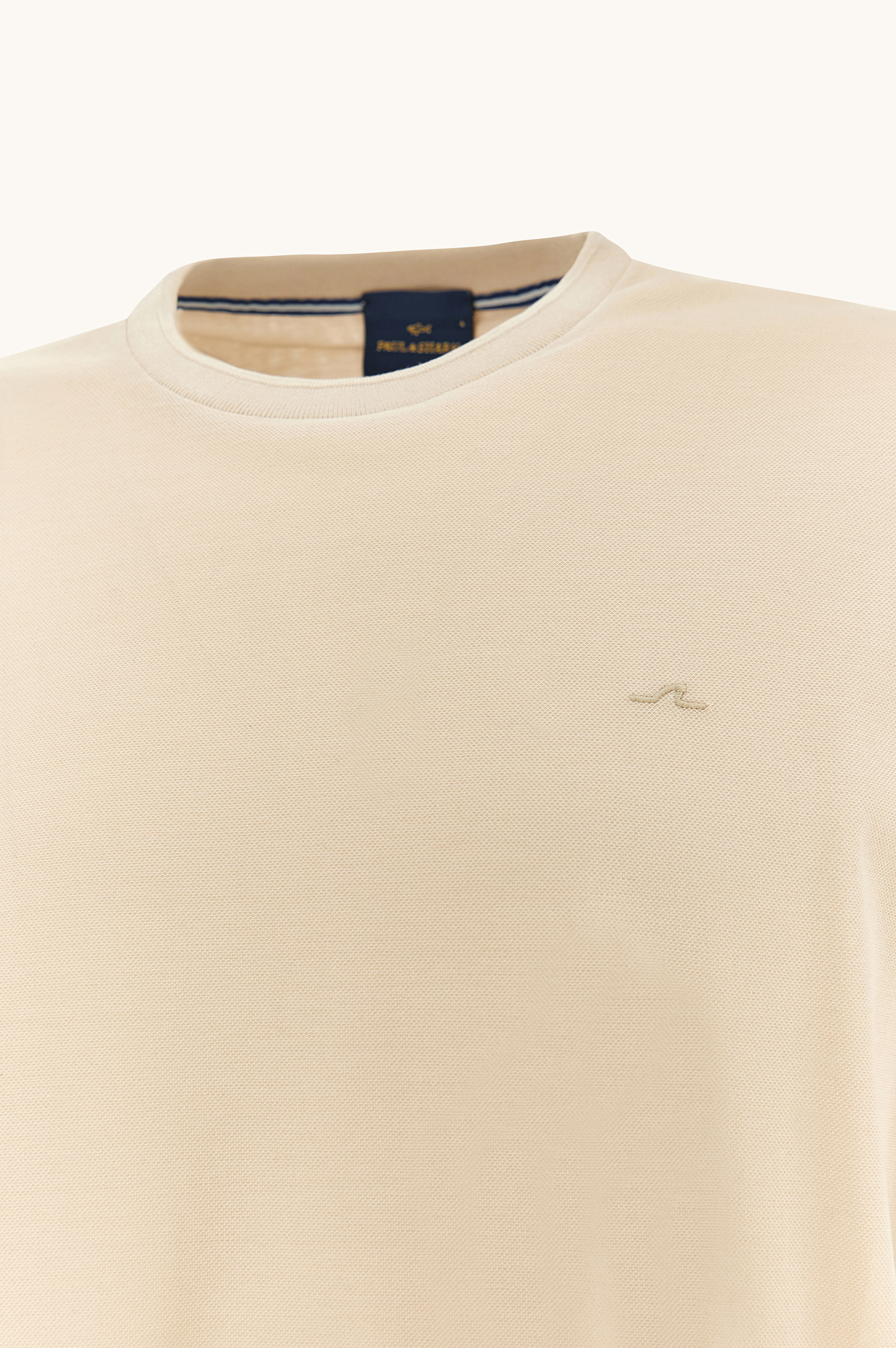 Fine piqu&eacute; cotton T-shirt image number 5