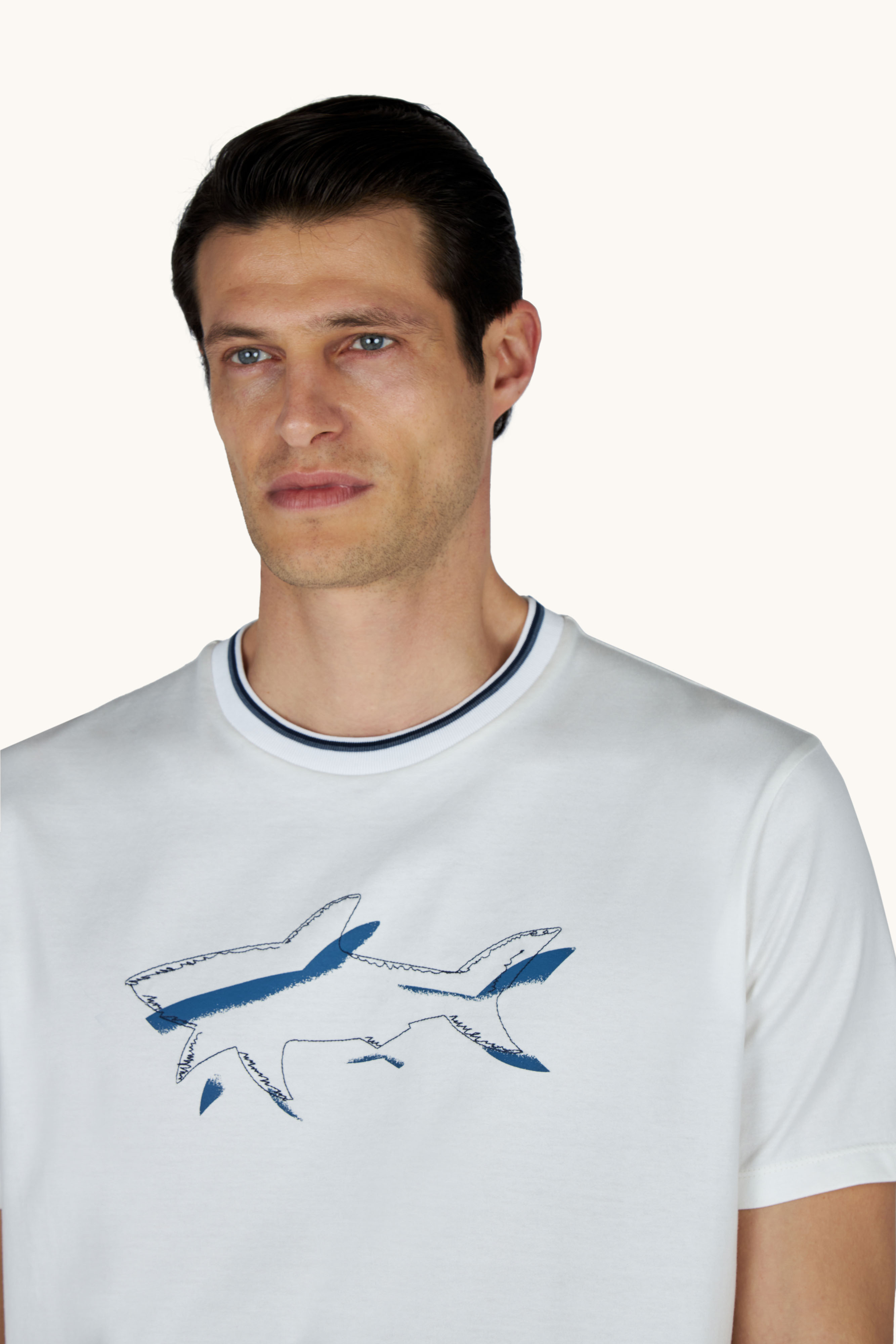 Cotton jersey T-Shirt with Shark print image number 5