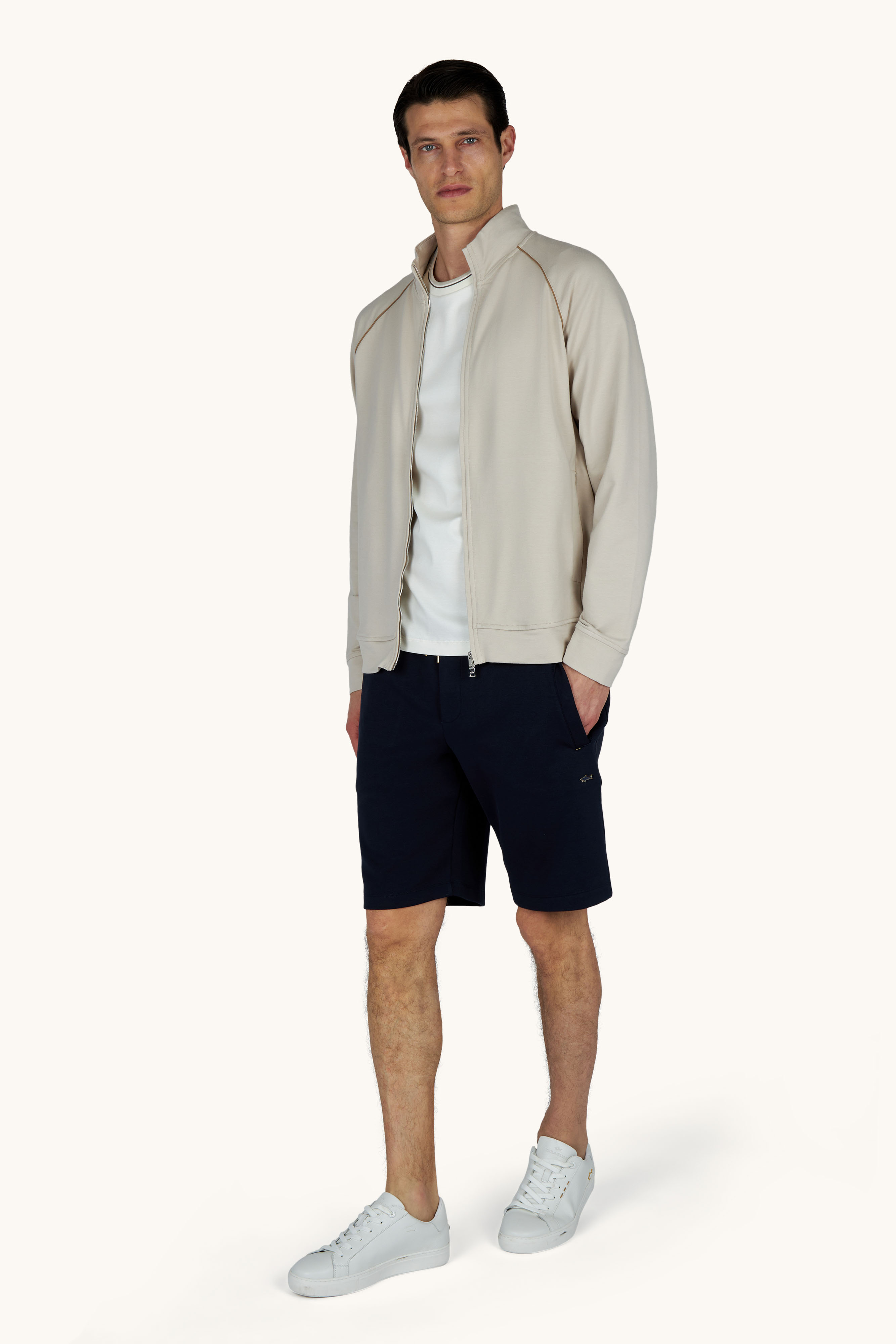 Aqua touch cotton T-Shirt with heraldic embroidery image number 7