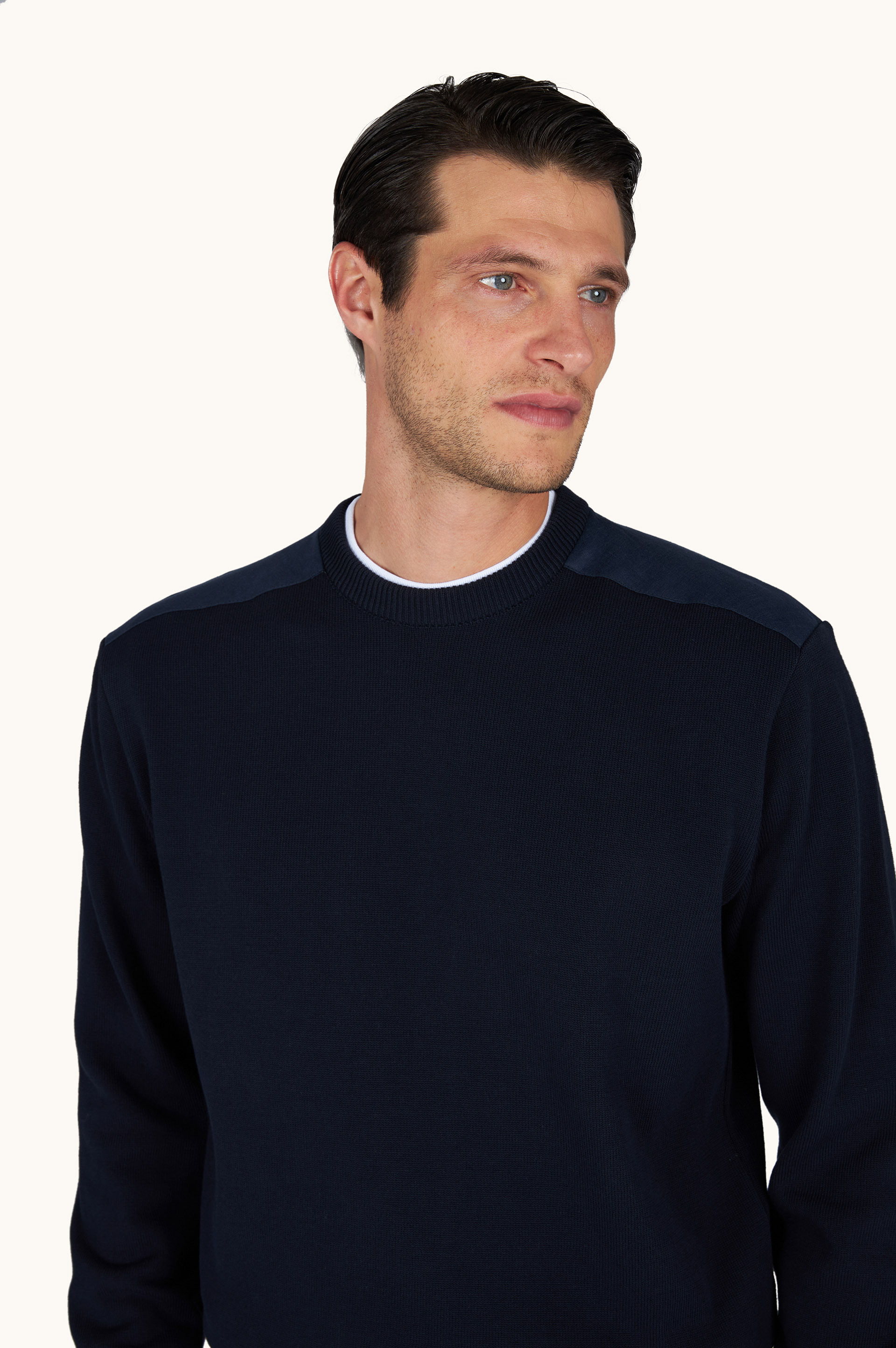 Crew‑neck sweater in Fresco cotton with linen details image number 3