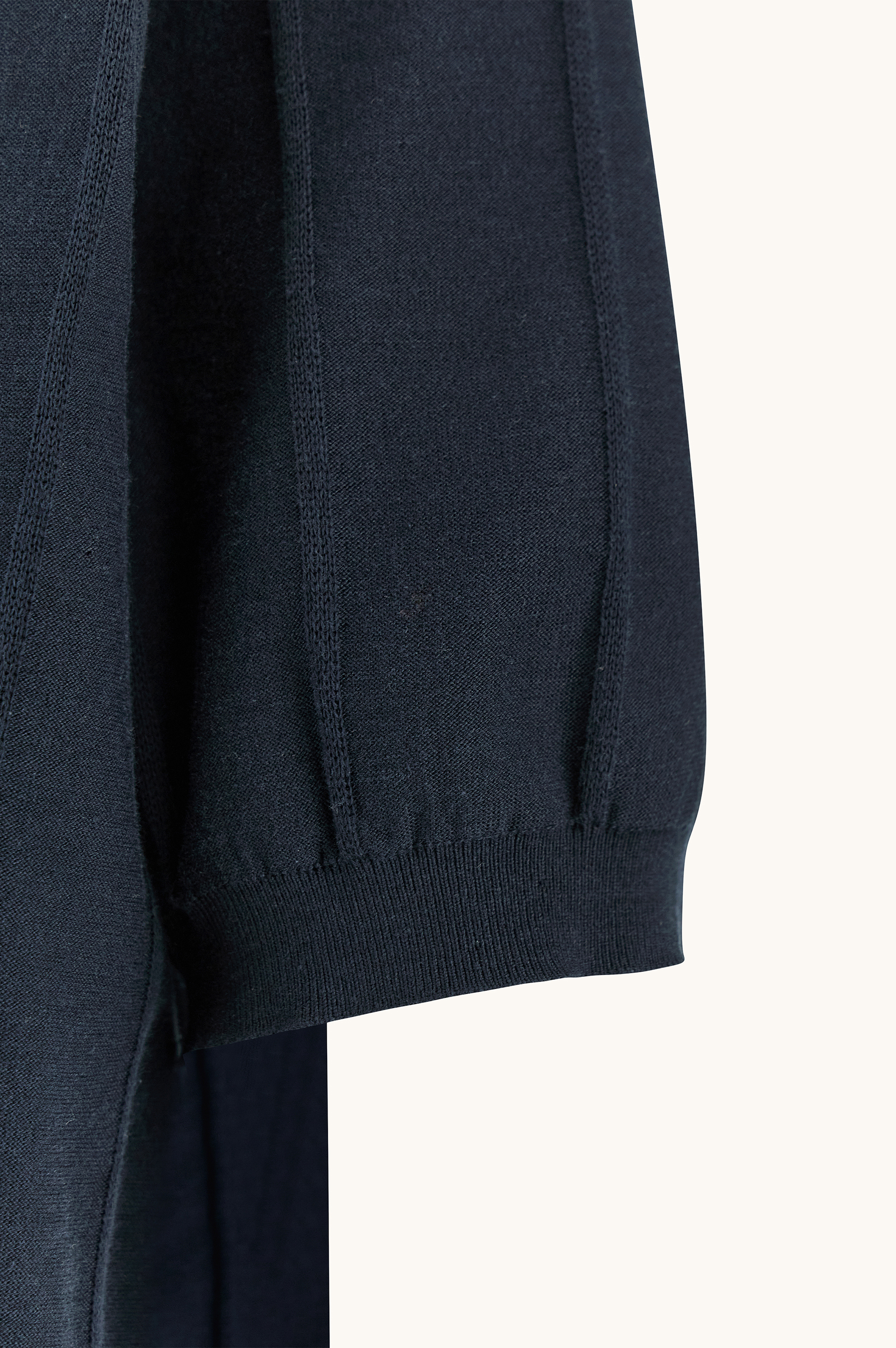 Pull &agrave; col rond en coton Piuma avec d&eacute;tails en lin image number 2