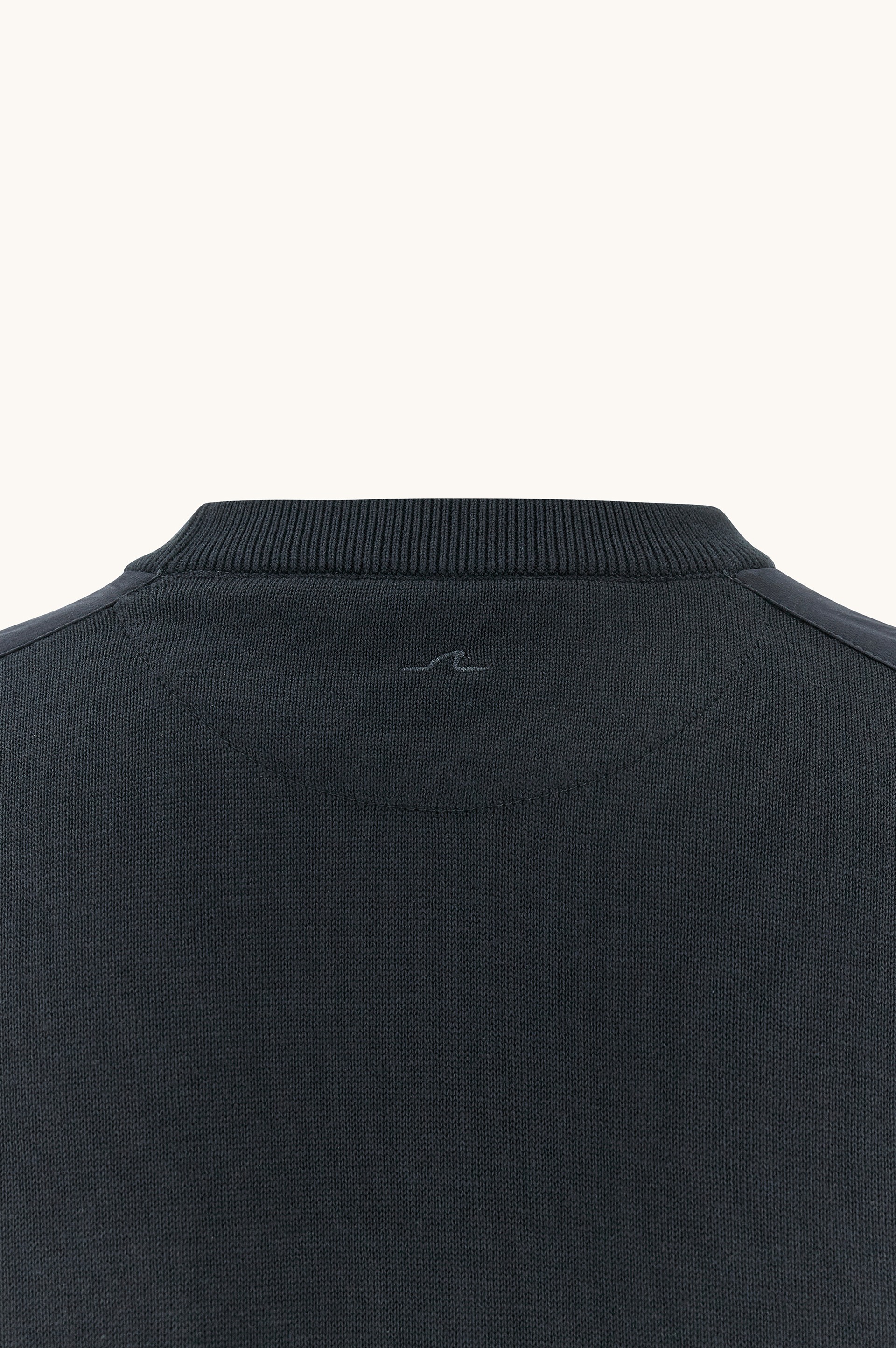 Crew‑neck sweater in silk and cotton with wool and silk details image number 5