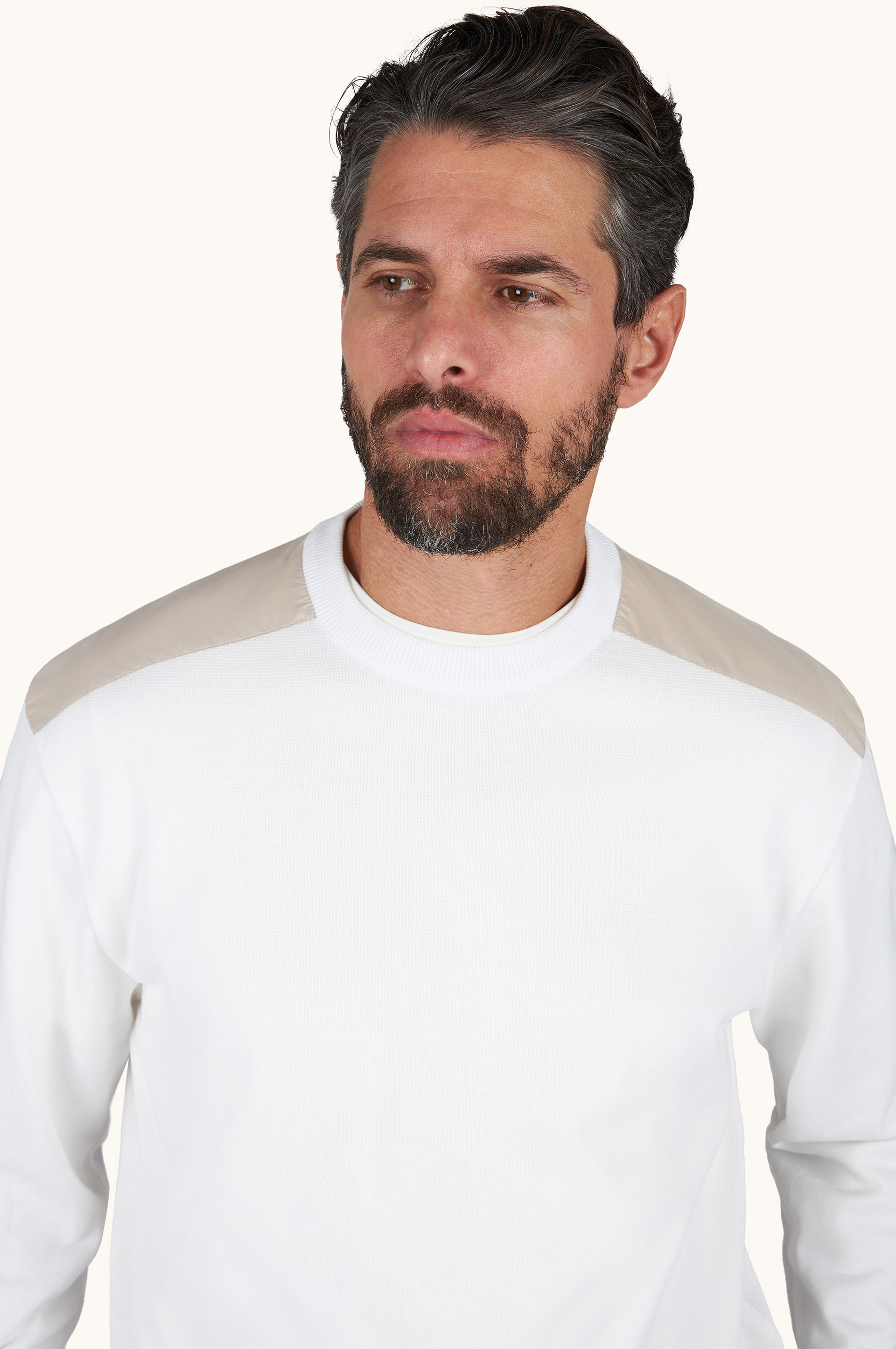 Crew‑neck sweater in Piuma cotton with technical fabric details image number 4