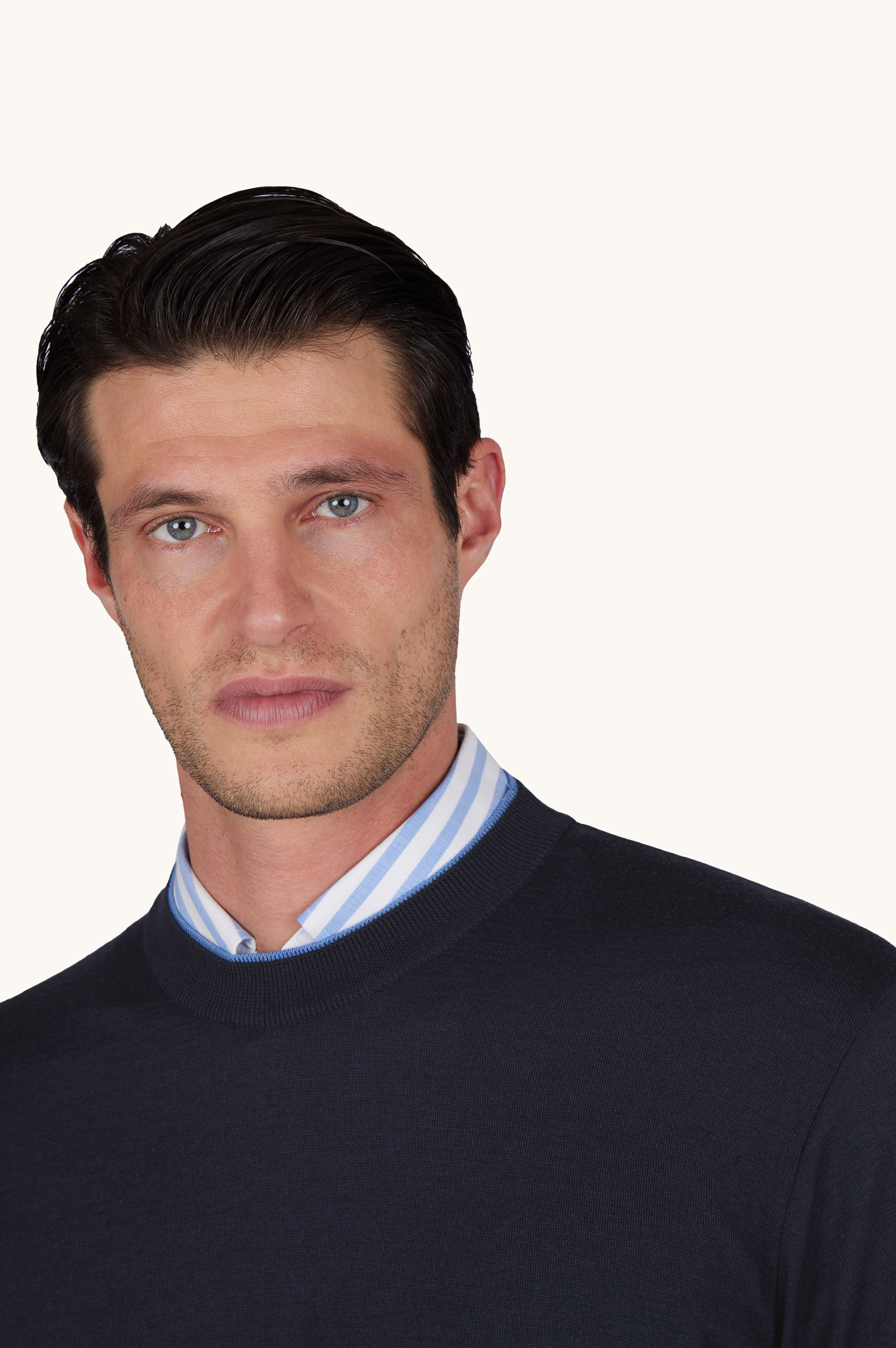 羊毛丝绸圆领针织衫配双层双色领口 image number 4