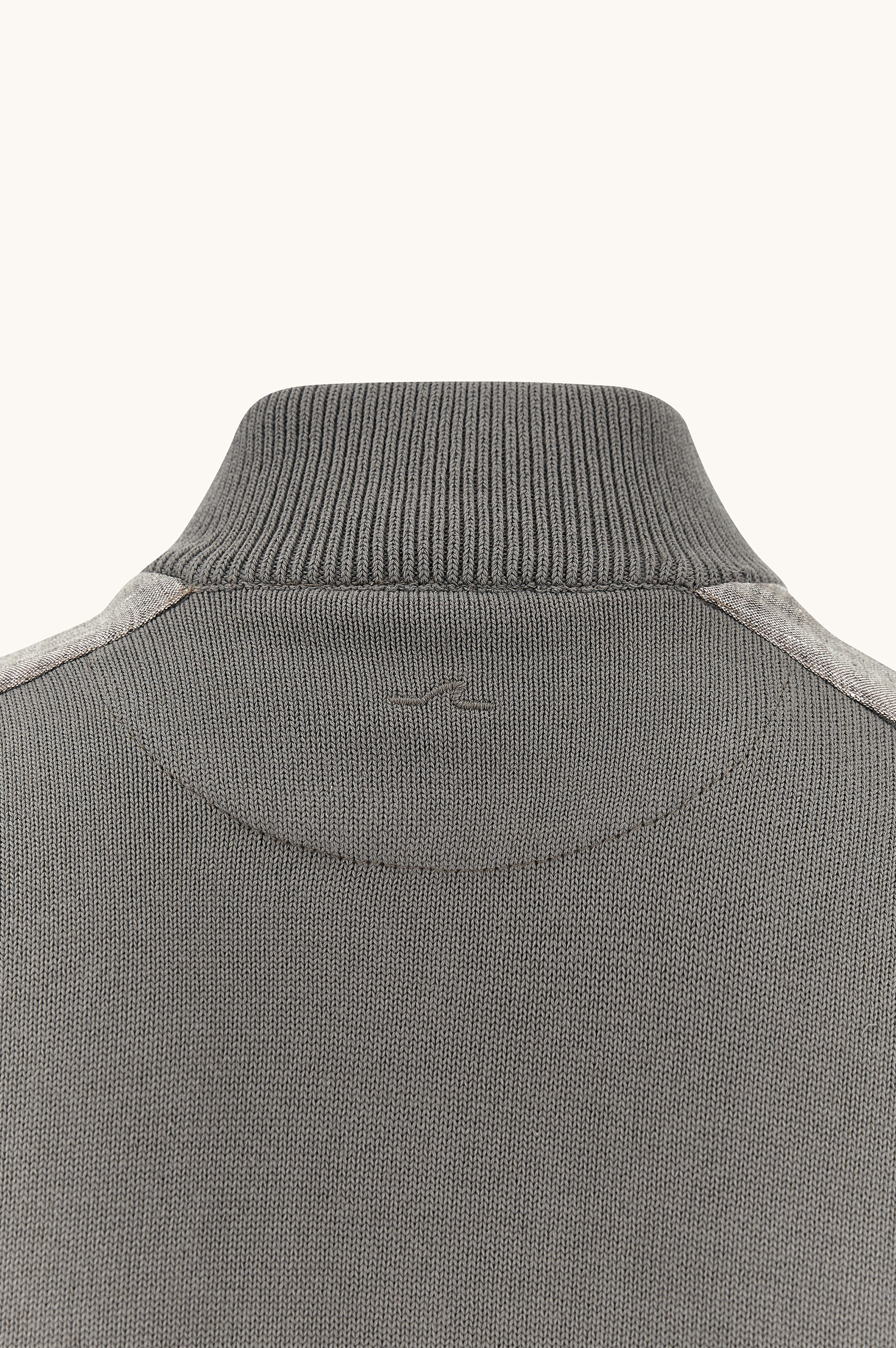 Half‑zip sweater in Fresco cotton with linen details image number 6