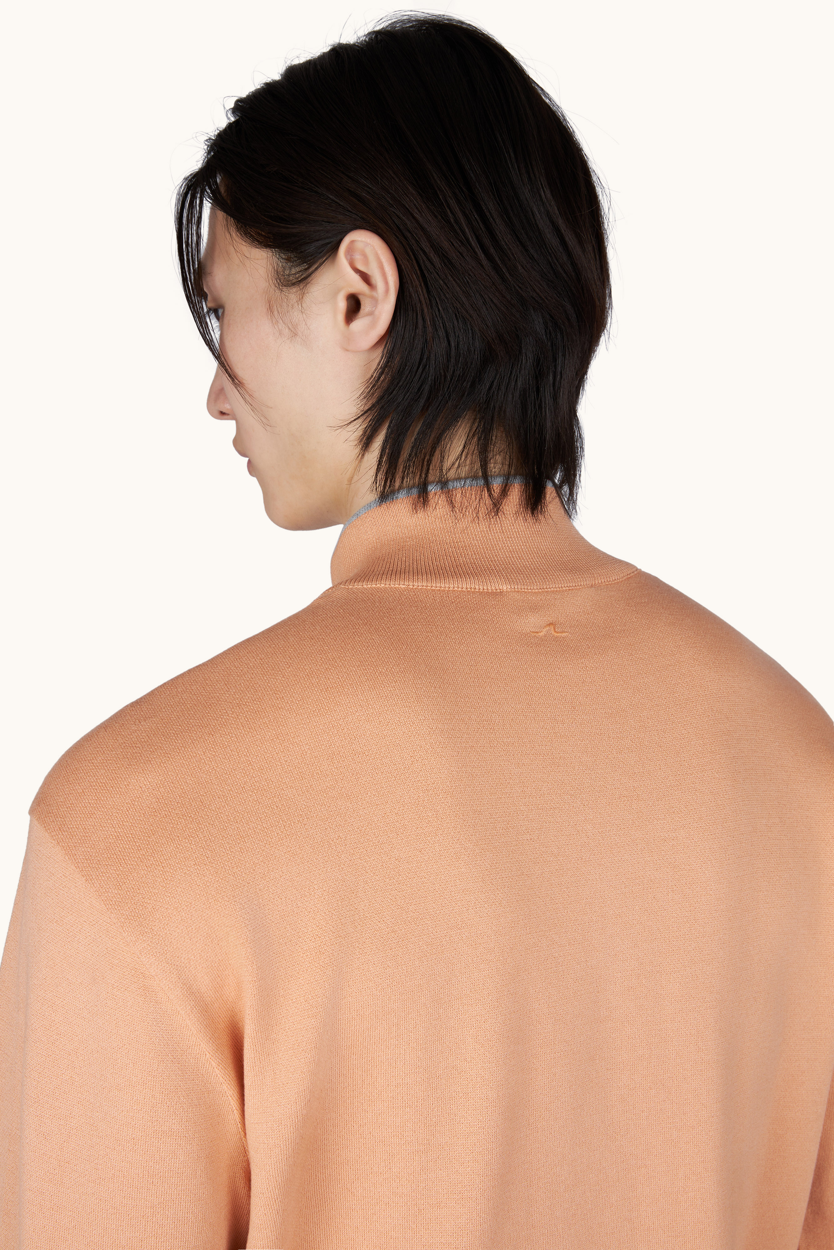 Pull demi‑zip en coton et soie avec d&eacute;tails en daim Aqualeather image number 3