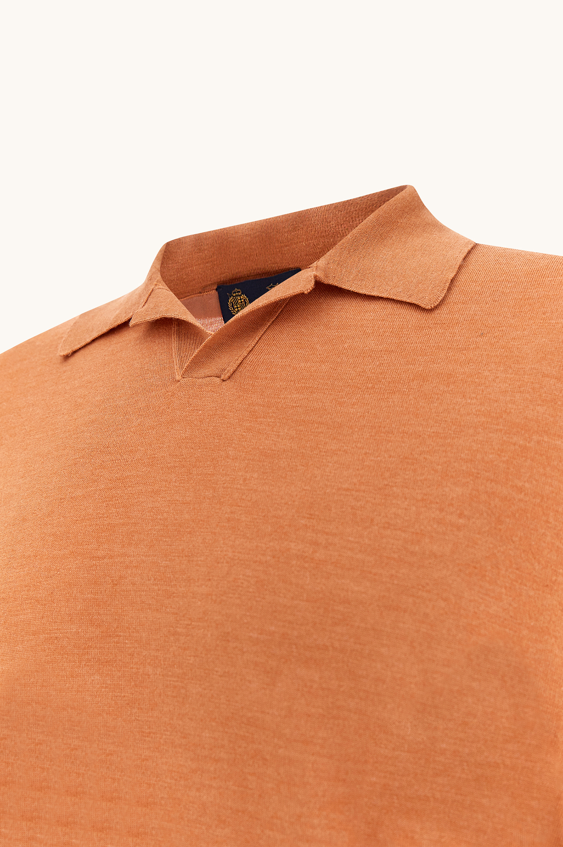 Open‑collar polo in wool and silk image number 7