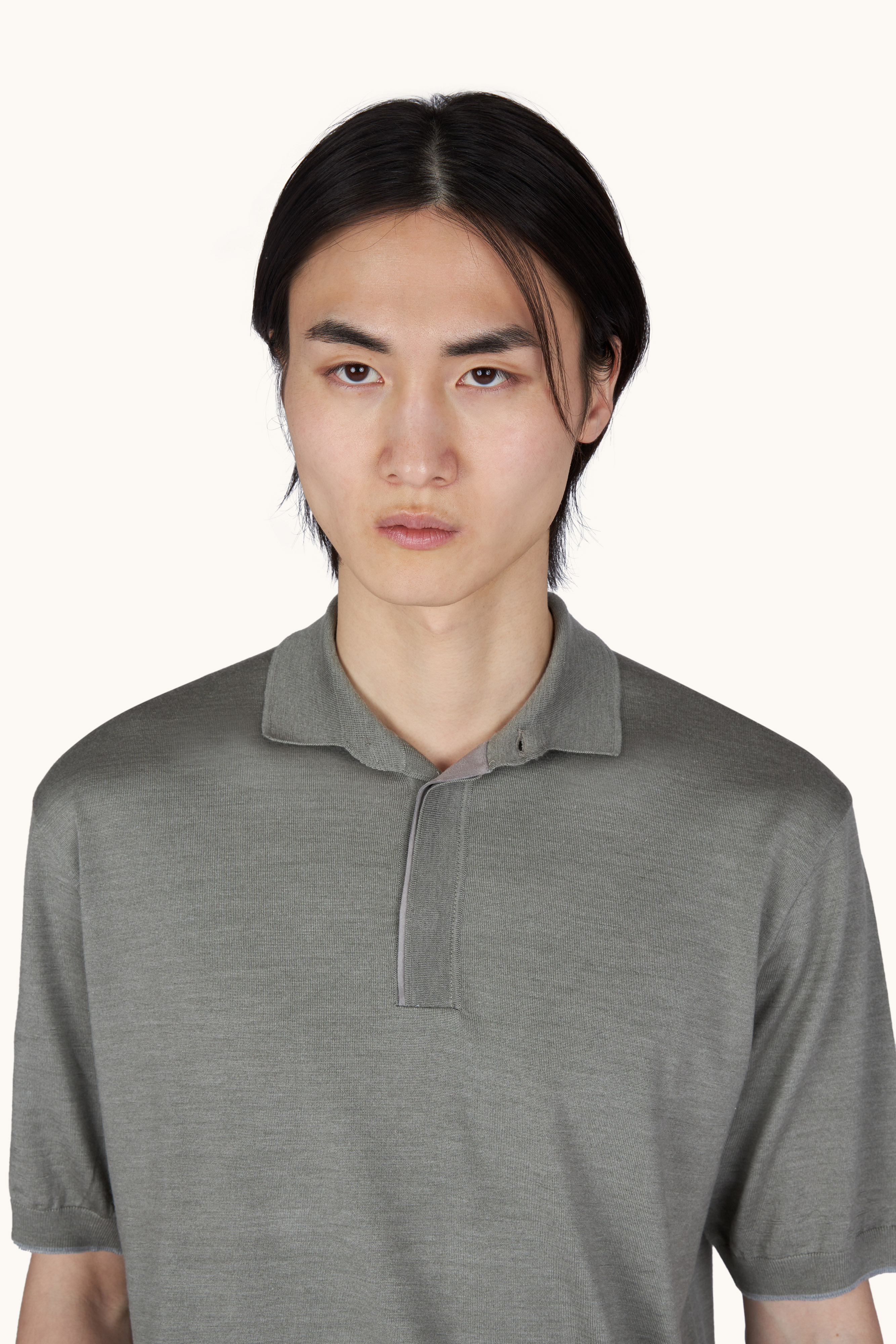 Polo aus Wolle und Seide mit Wildlederdetails image number 4