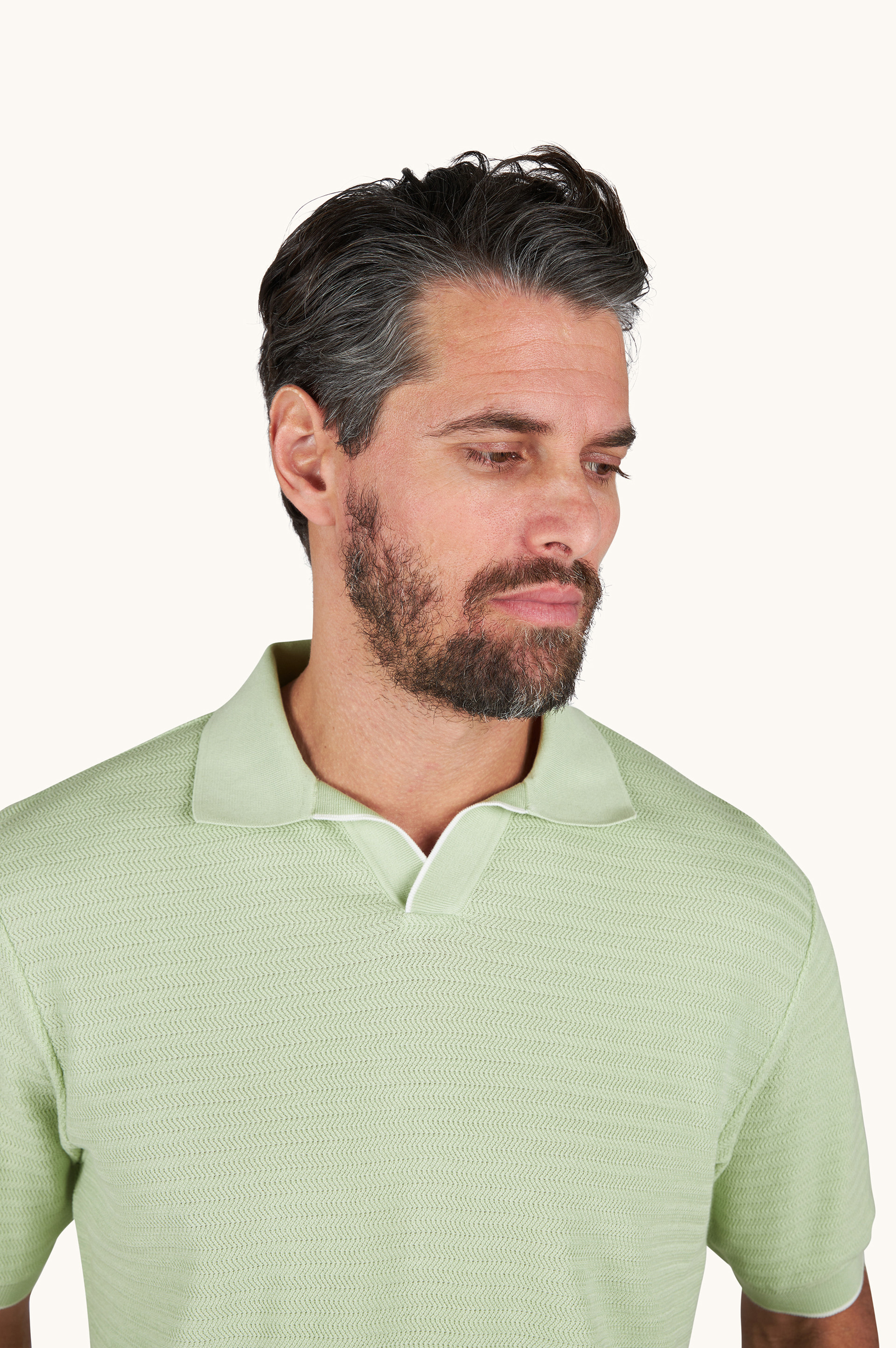 Open‑collar polo in Piuma cotton image number 5