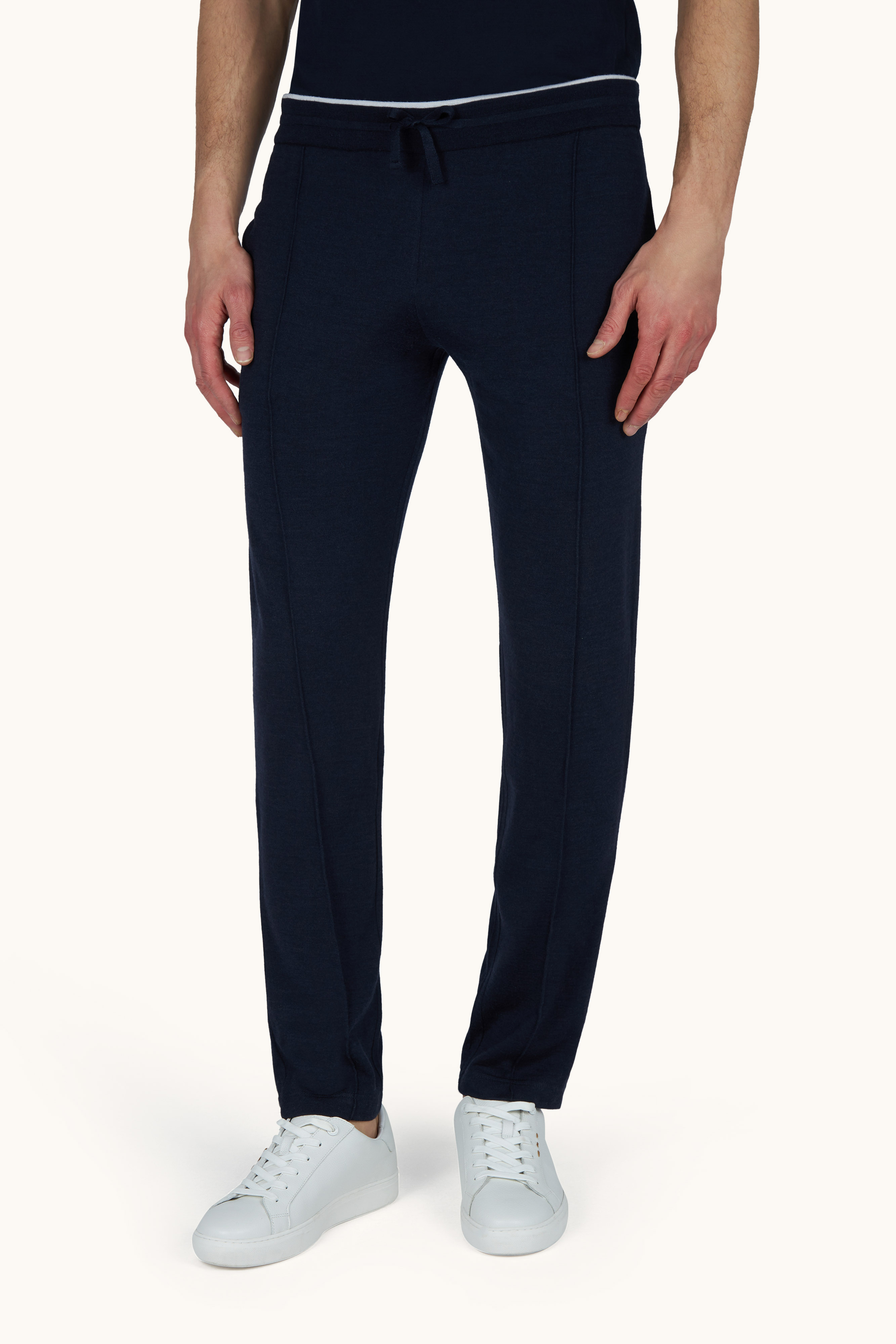 Leisure‑Hose aus Woll‑Seidenstrick image number 0