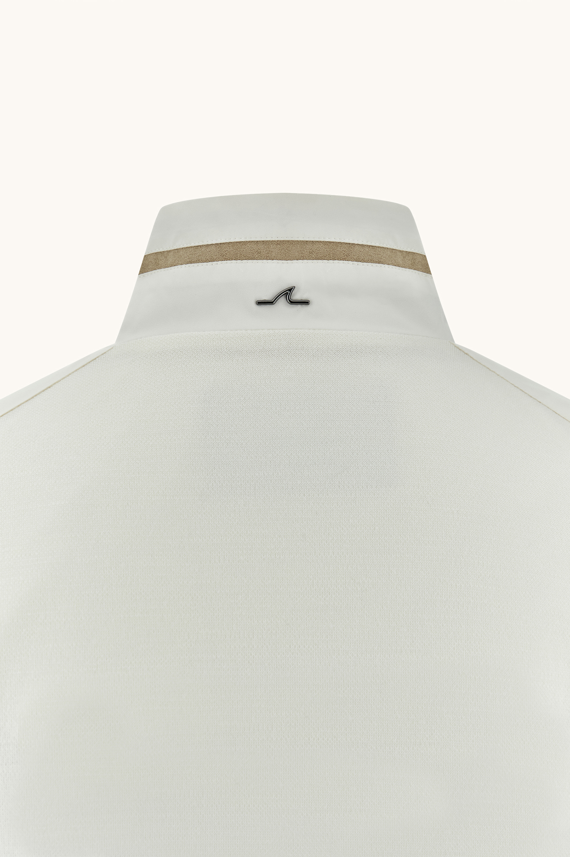 Hybrid in Summer Wool and Typhoon&reg; Platinum image number 8