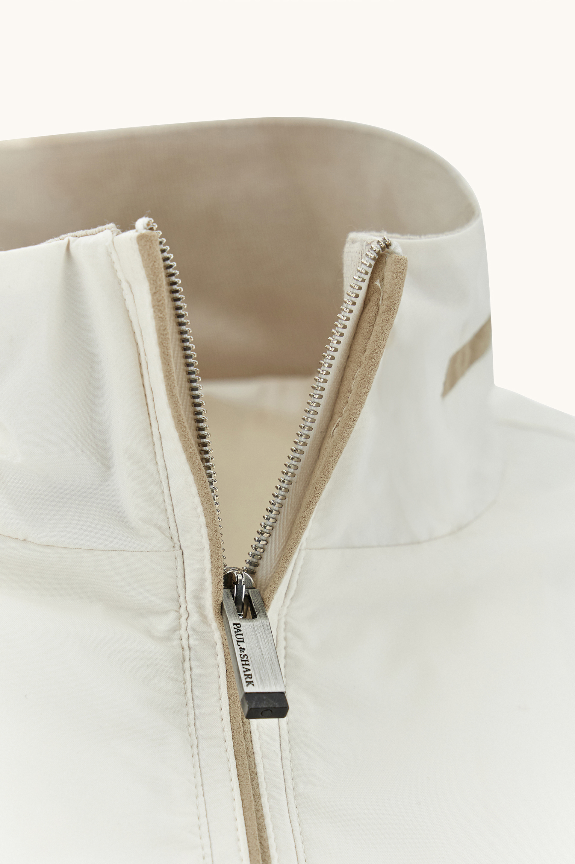 Hybrid in Summer Wool and Typhoon&reg; Platinum image number 12