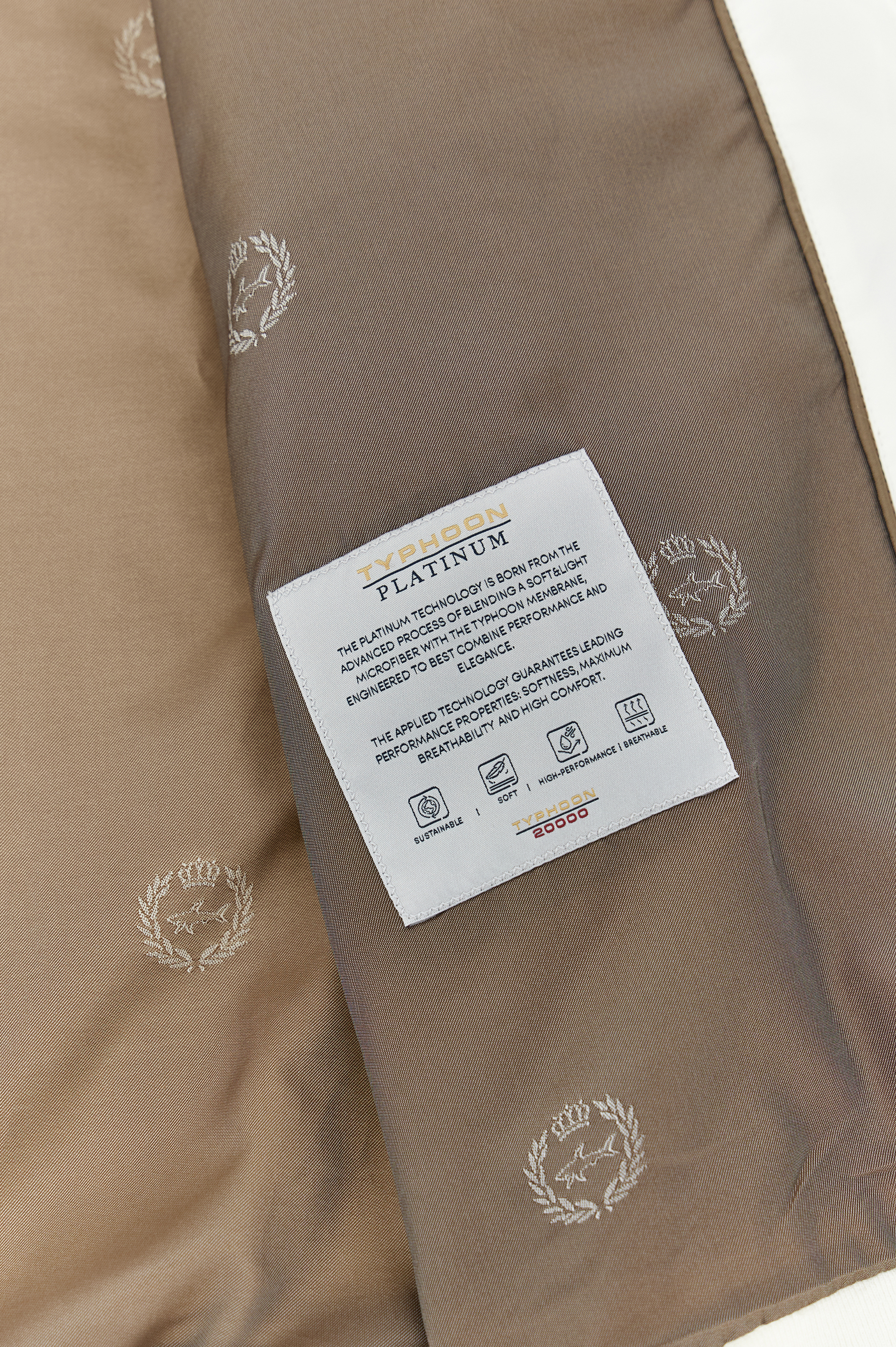 Hybrid in Summer Wool and Typhoon&reg; Platinum image number 10