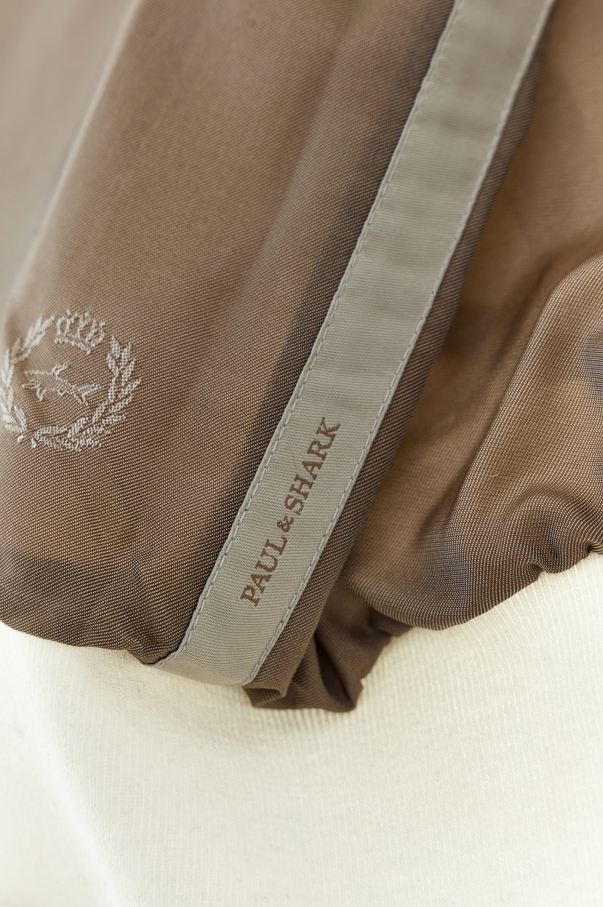 Hybrid in Summer Wool and Typhoon&reg; Platinum image number 11