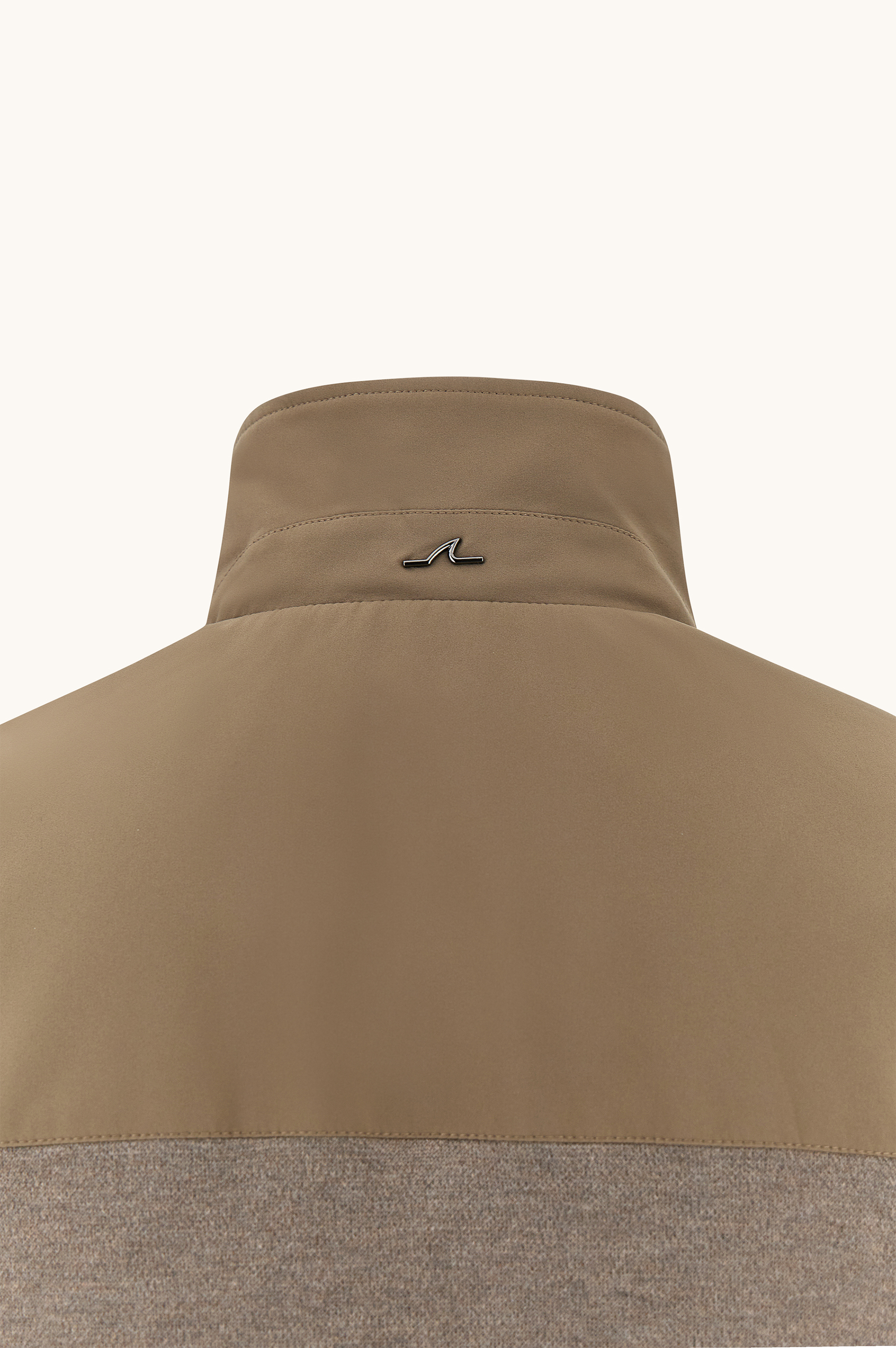 Hybrid in silk and cotton with Typhoon&reg; Platinum image number 7