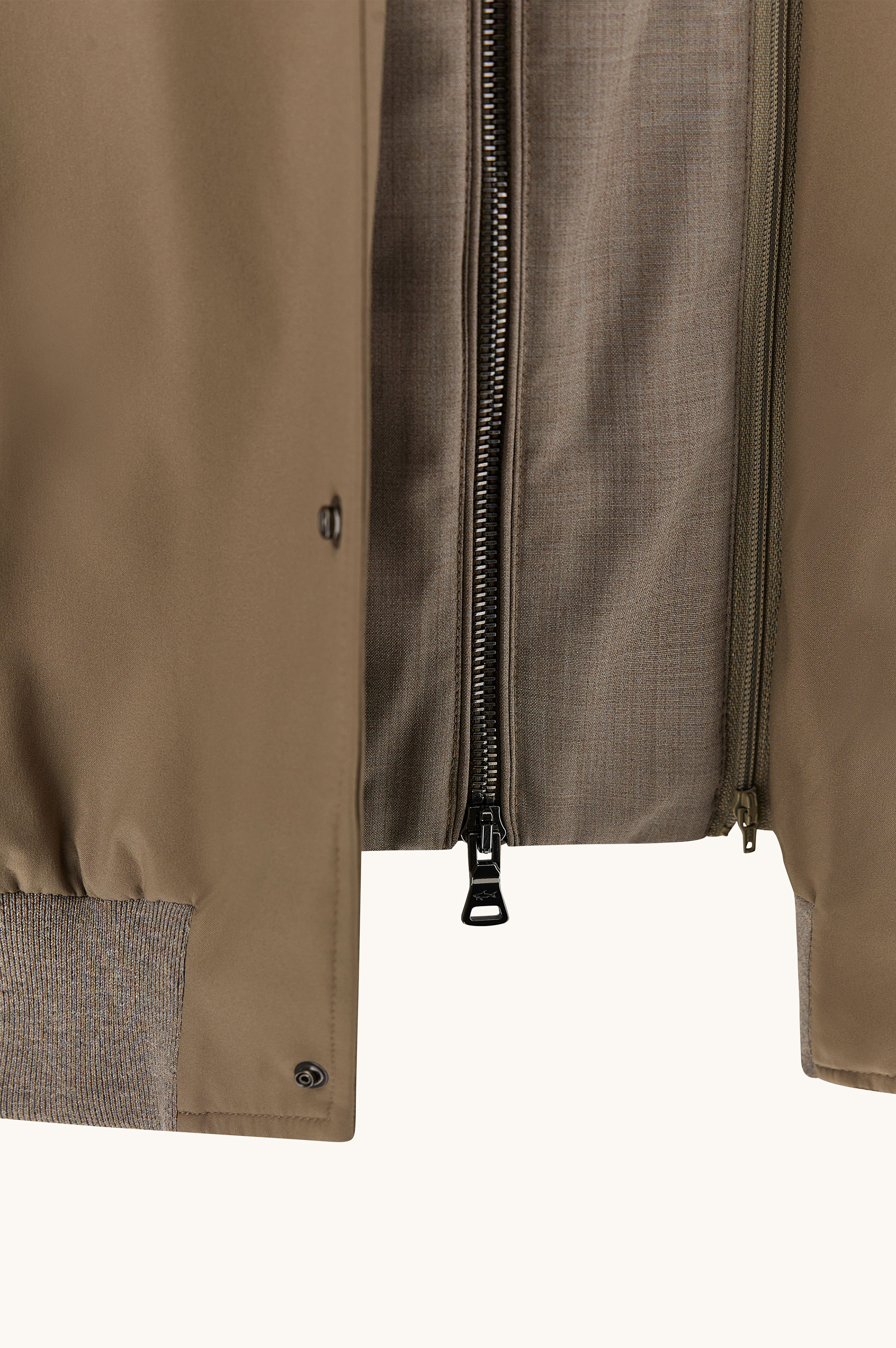 Hybrid in silk and cotton with Typhoon&reg; Platinum image number 10