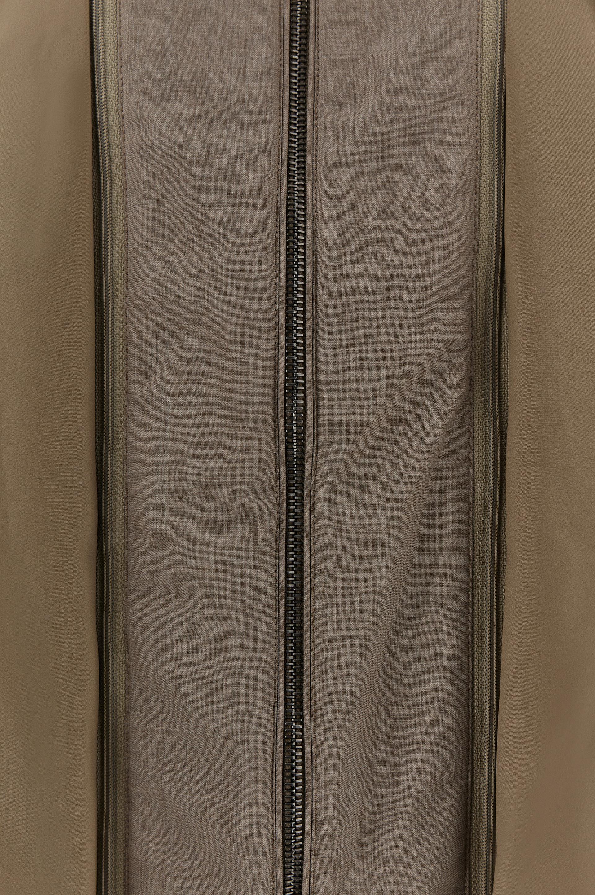 Hybrid in silk and cotton with Typhoon&reg; Platinum image number 12