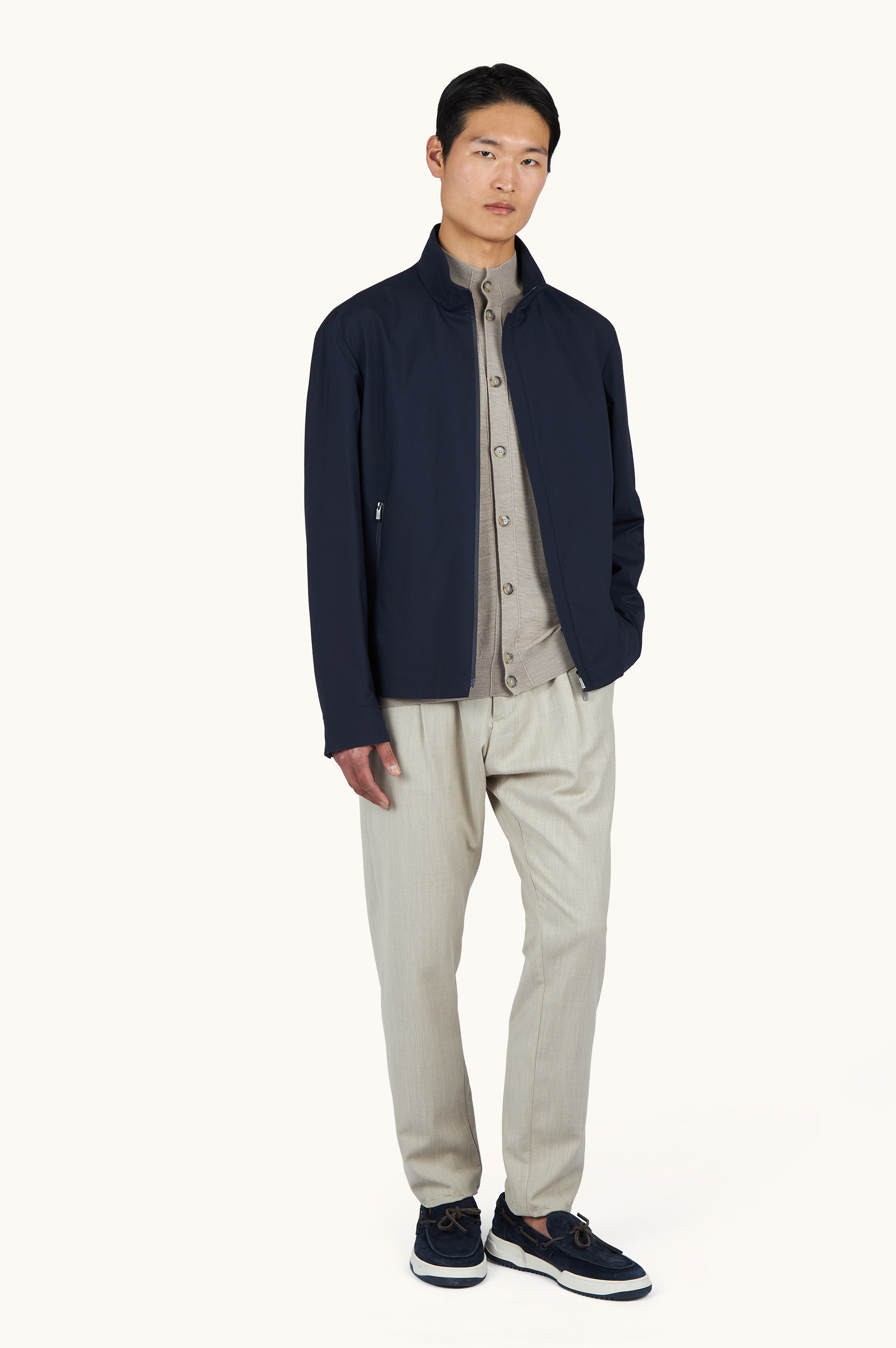 Cardigan in 140'S superfine merino wool image number 1