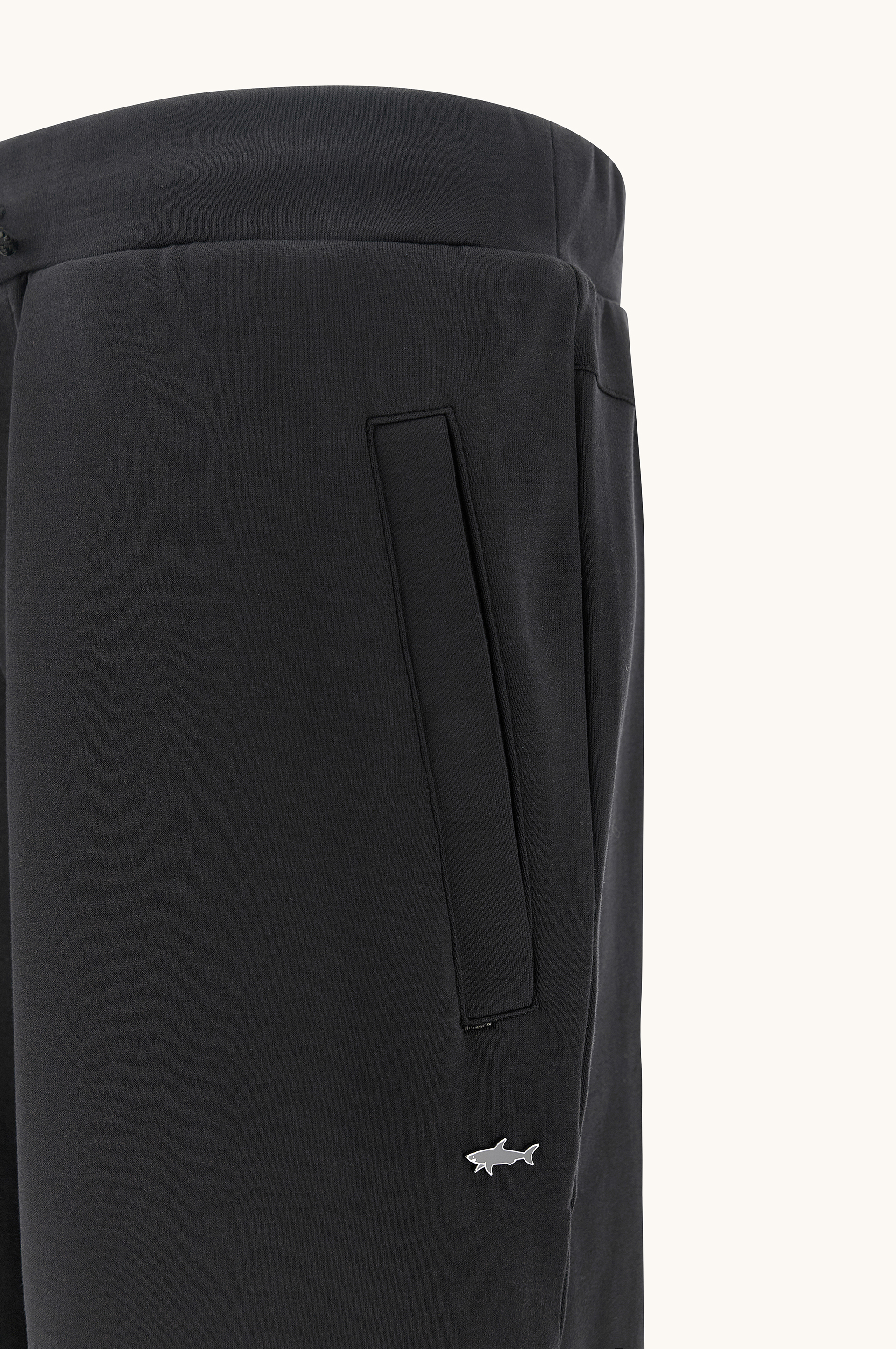 Bermuda sweatshorts in Active Fleece cotton image number 6