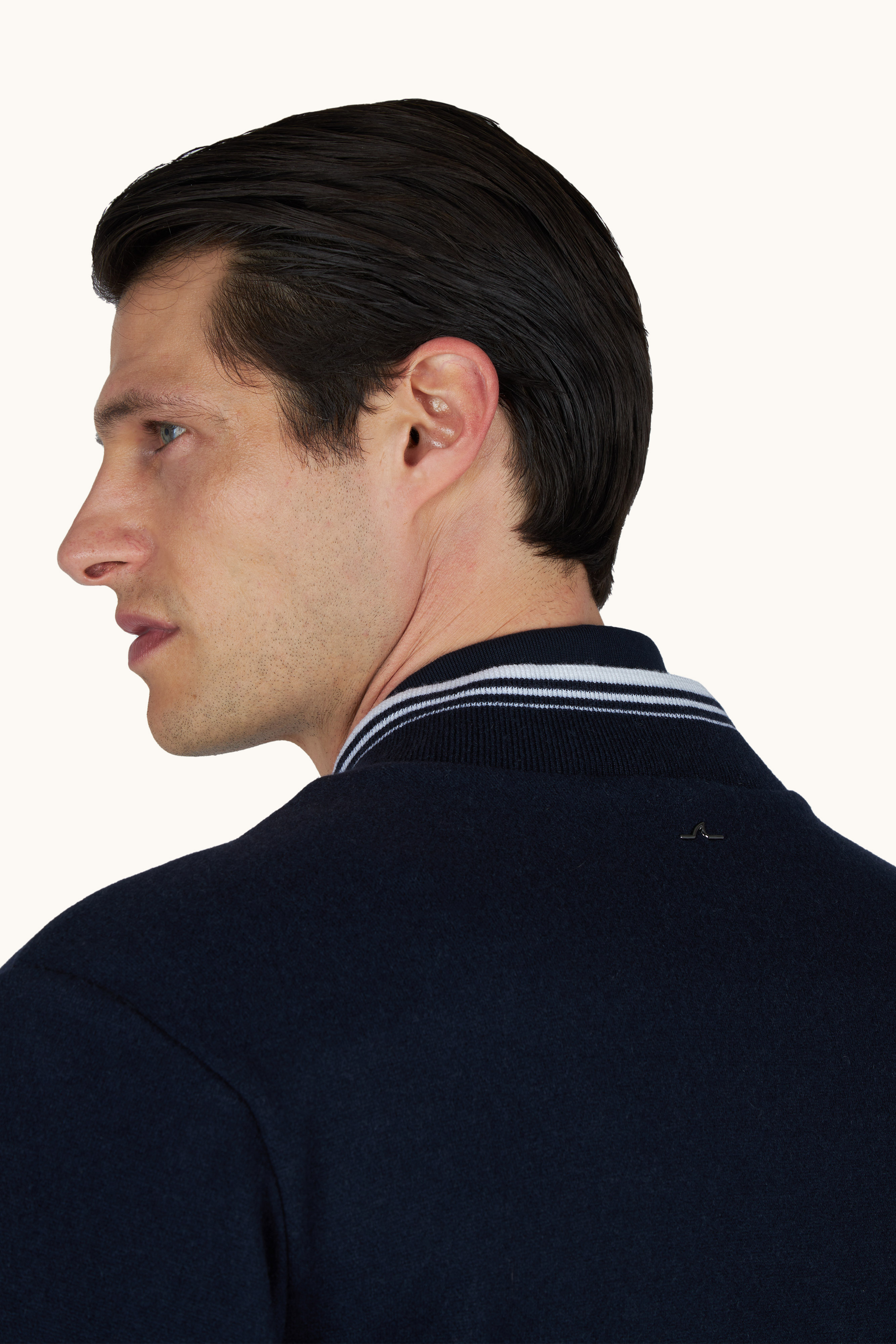 Bomber in cashmere image number 5