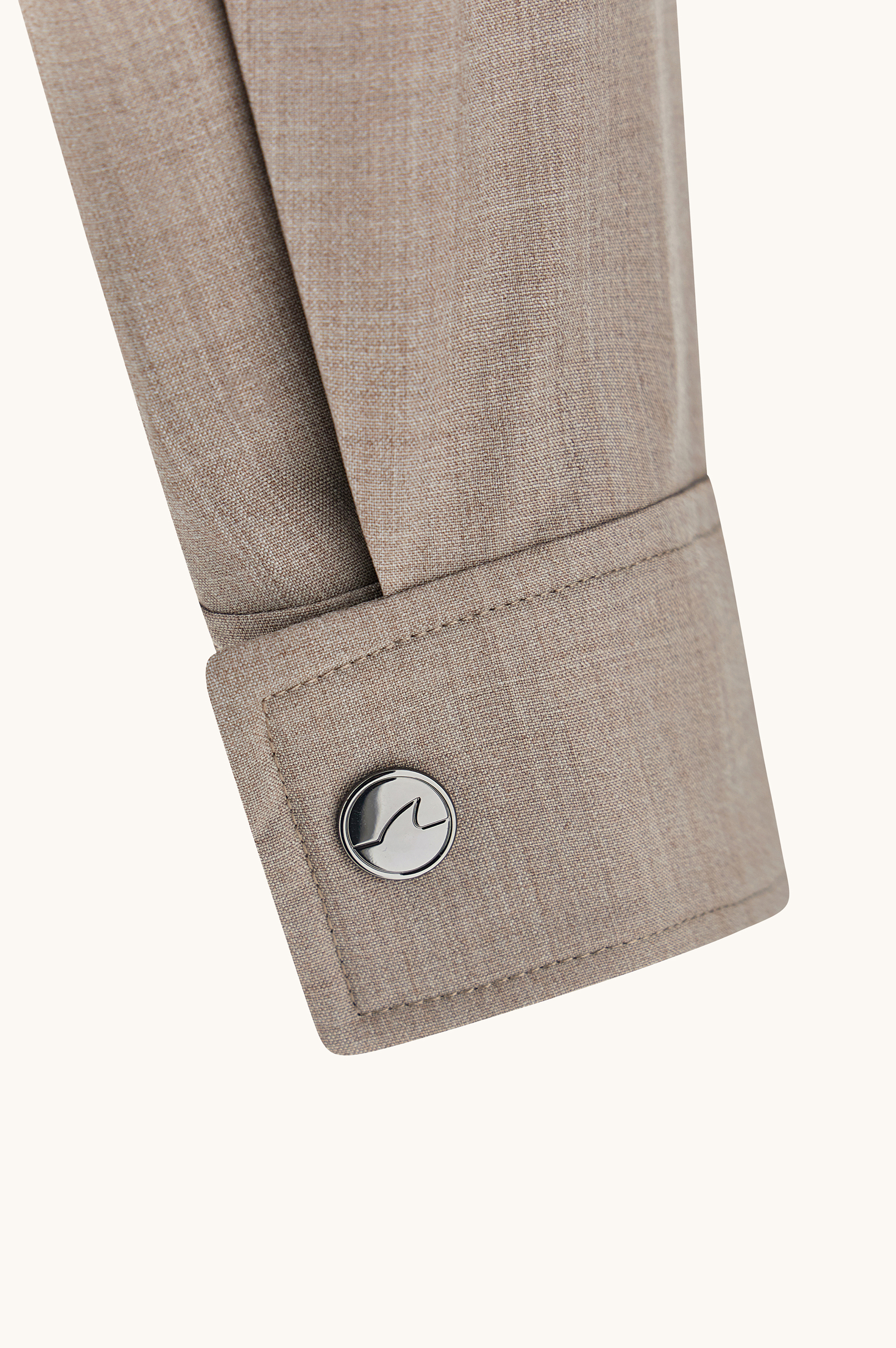 Blus&oacute;n en lana y seda image number 4