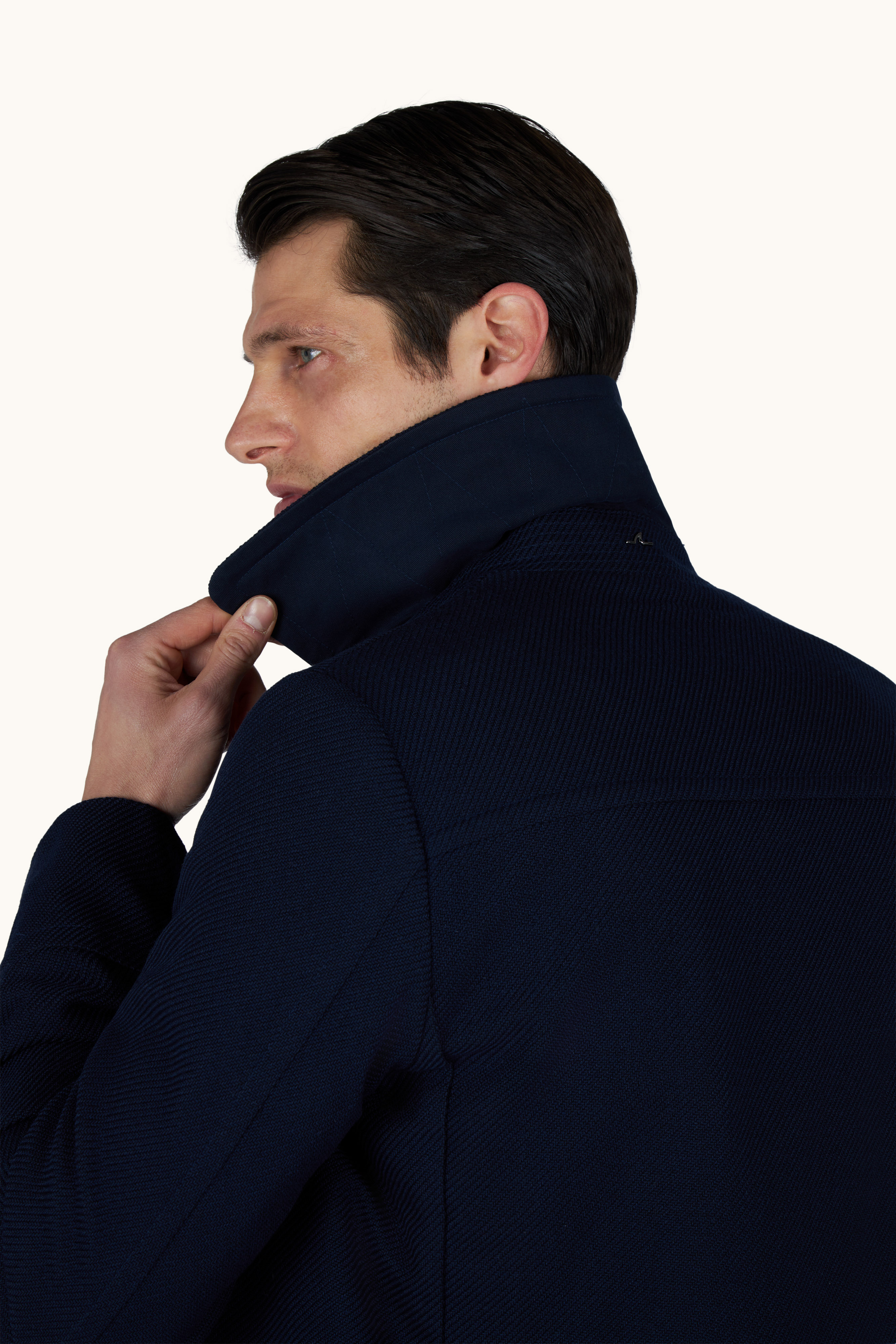 THE PEACOAT in textured wool and cotton image number 5