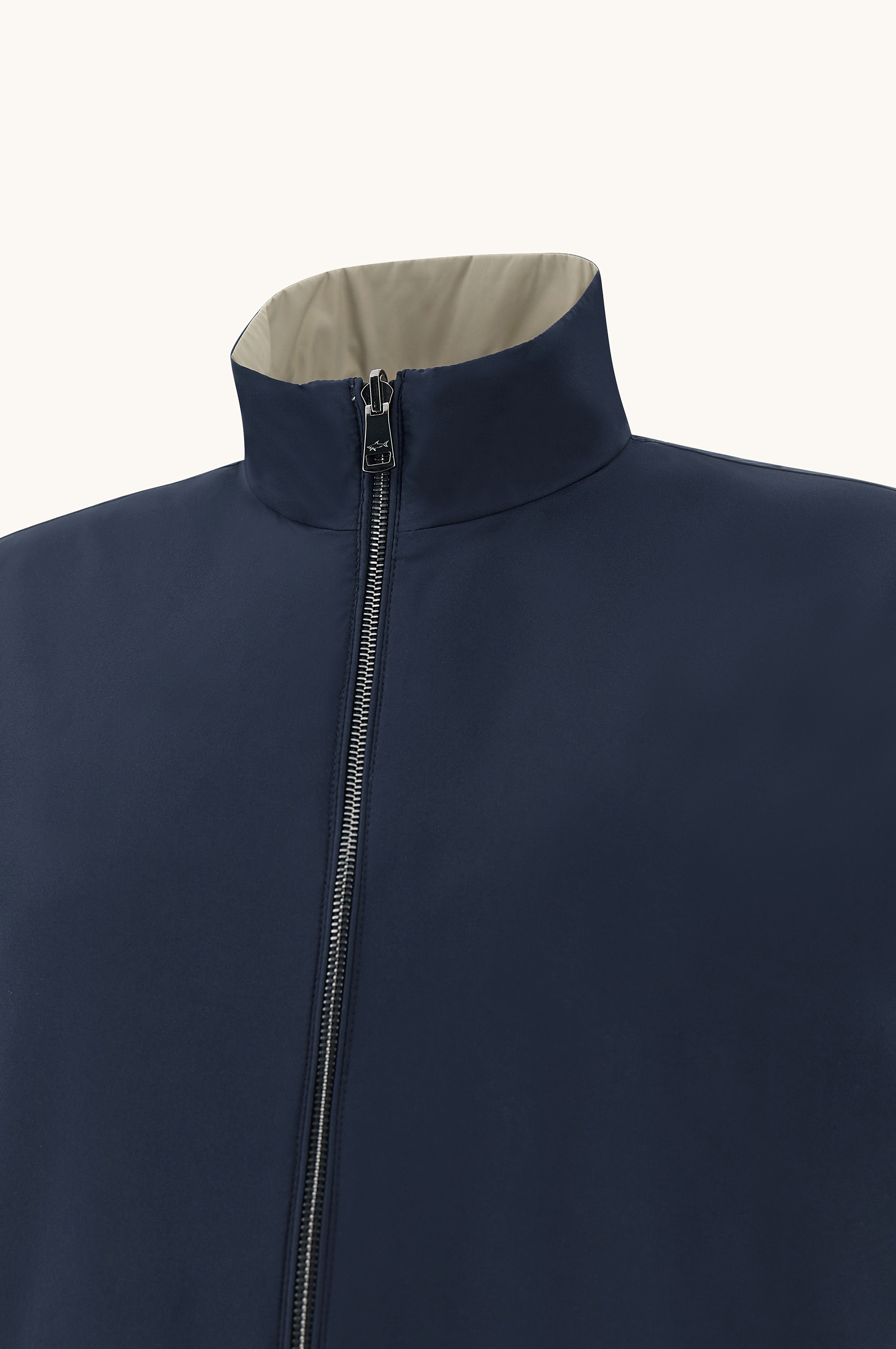 Reversible Typhoon&reg; Platinum gilet image number 1