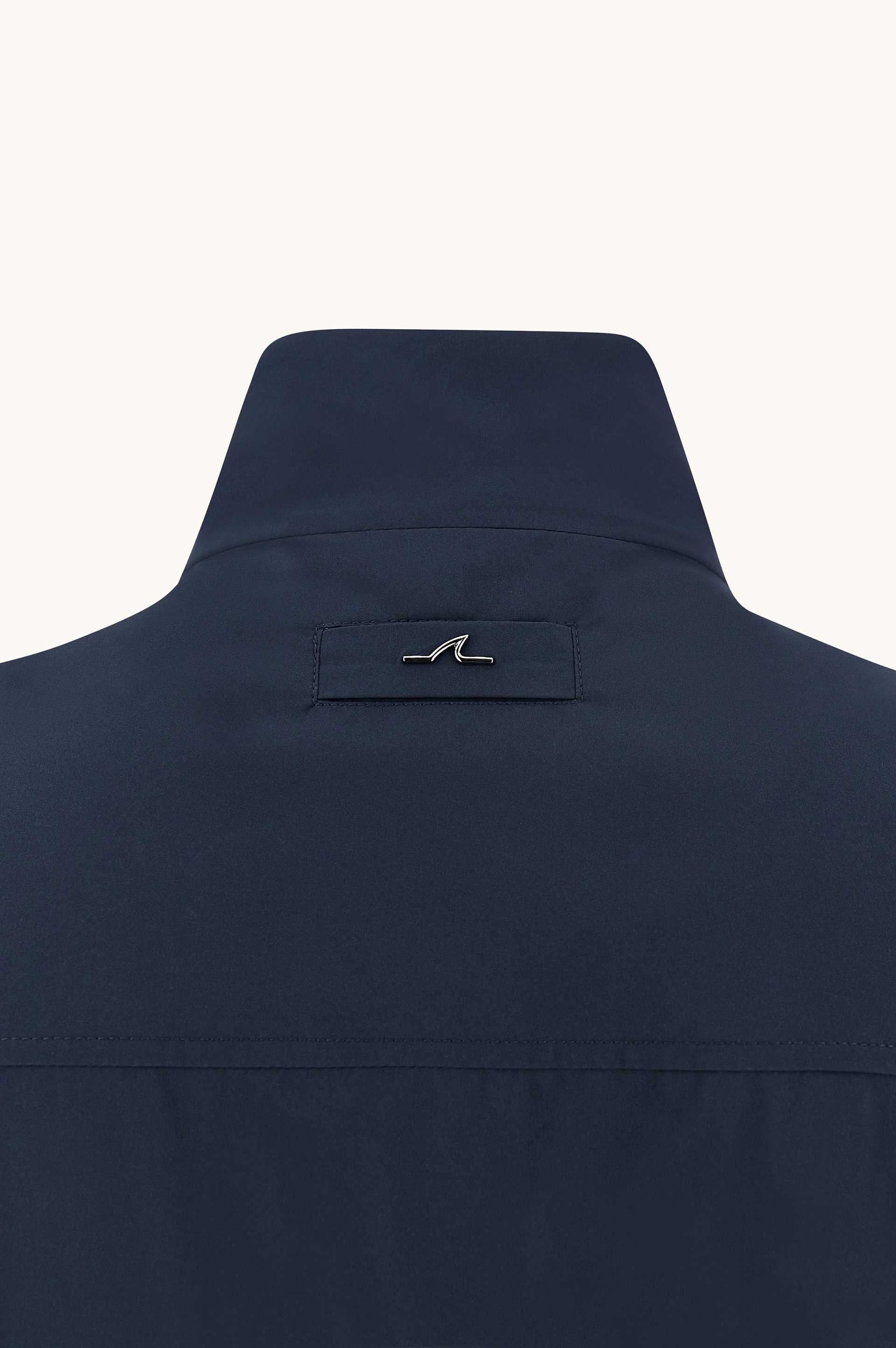 Reversible Typhoon&reg; Platinum gilet image number 3