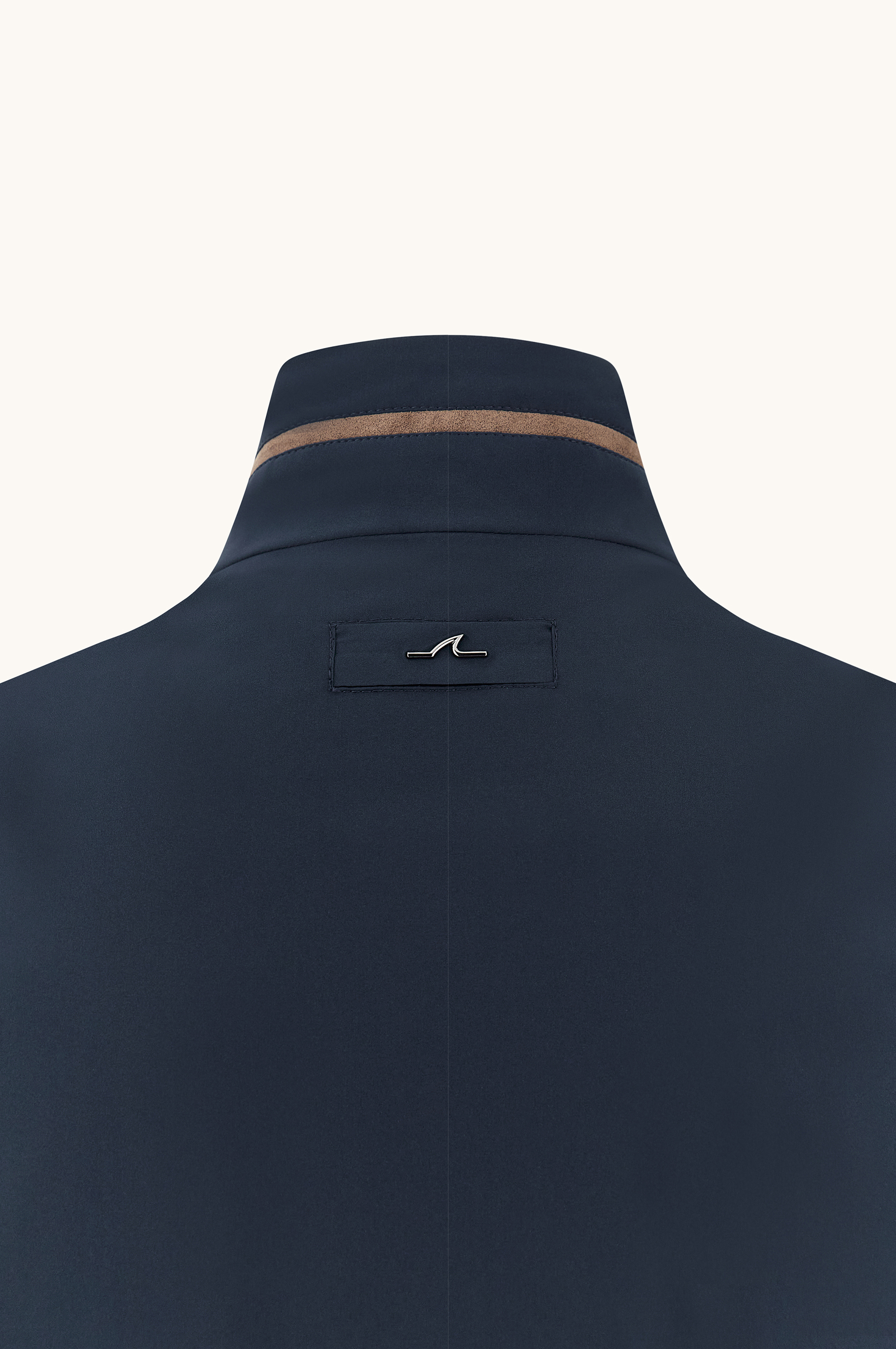 Typhoon&reg; Platinum夹克，配Alcantara&reg;细节 image number 3