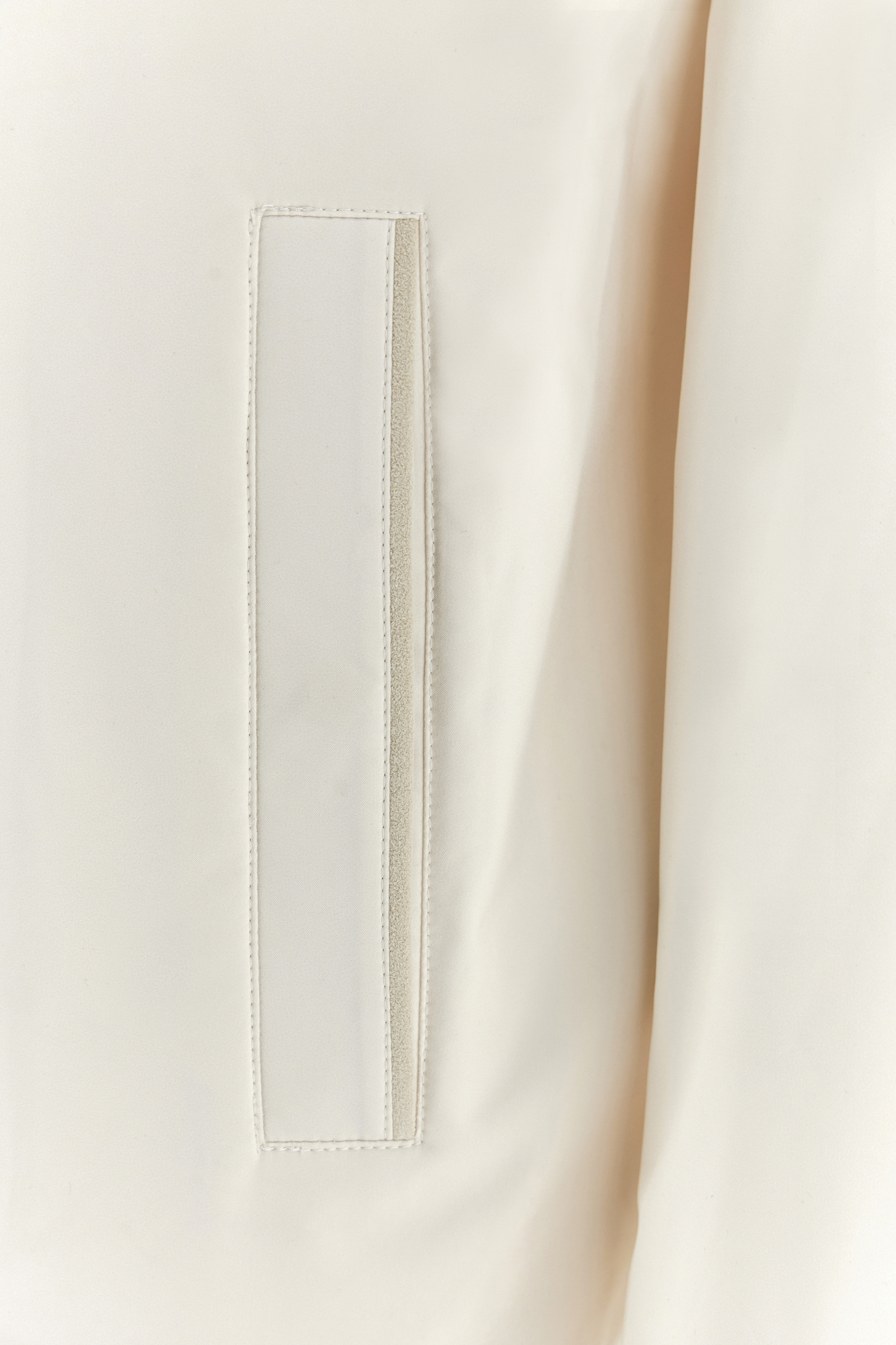 Windbreaker r&eacute;versible en jersey de lin et Typhoon&reg; Platinum image number 13