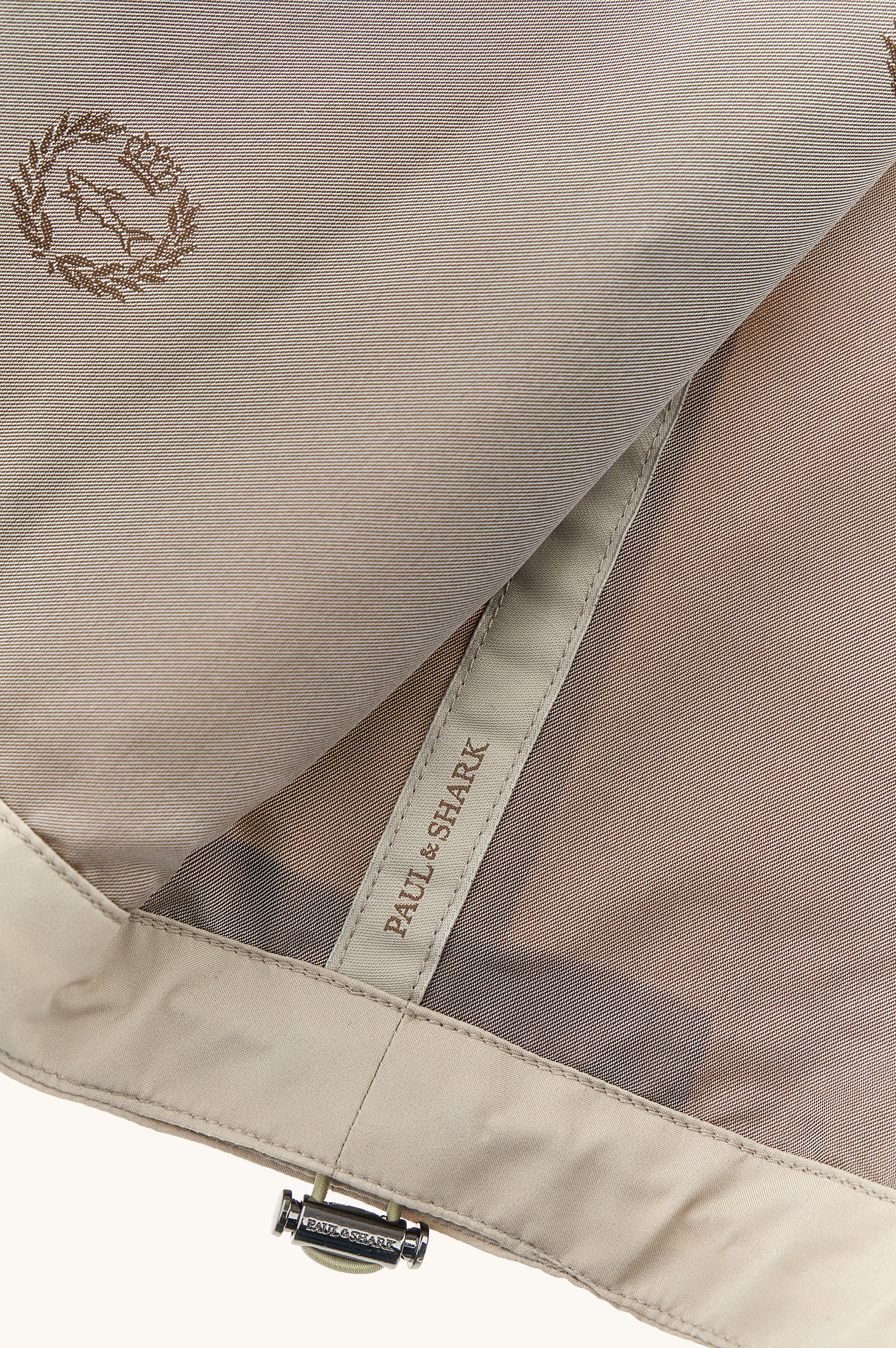 Chaqueta Typhoon&reg; Platinum con detalles en gamuza Aqualeather image number 6