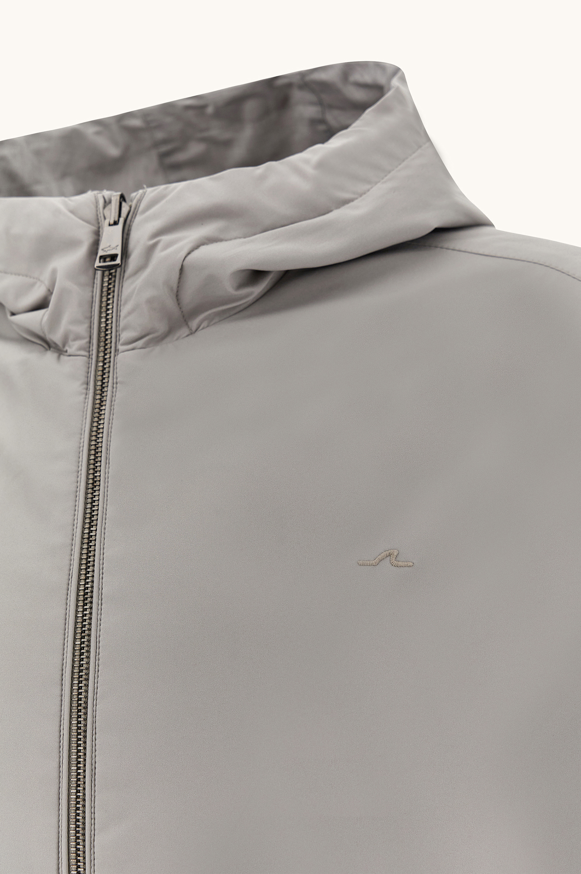 Wende‑Windbreaker aus Wolle und Seide image number 7