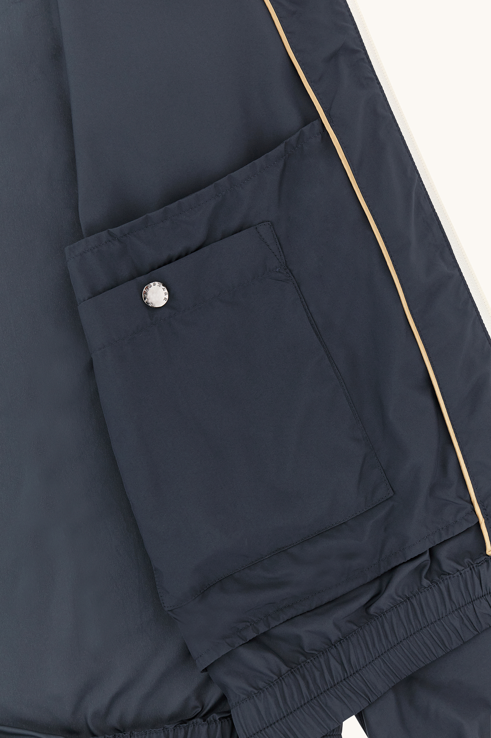 Windbreaker in microfiber image number 7