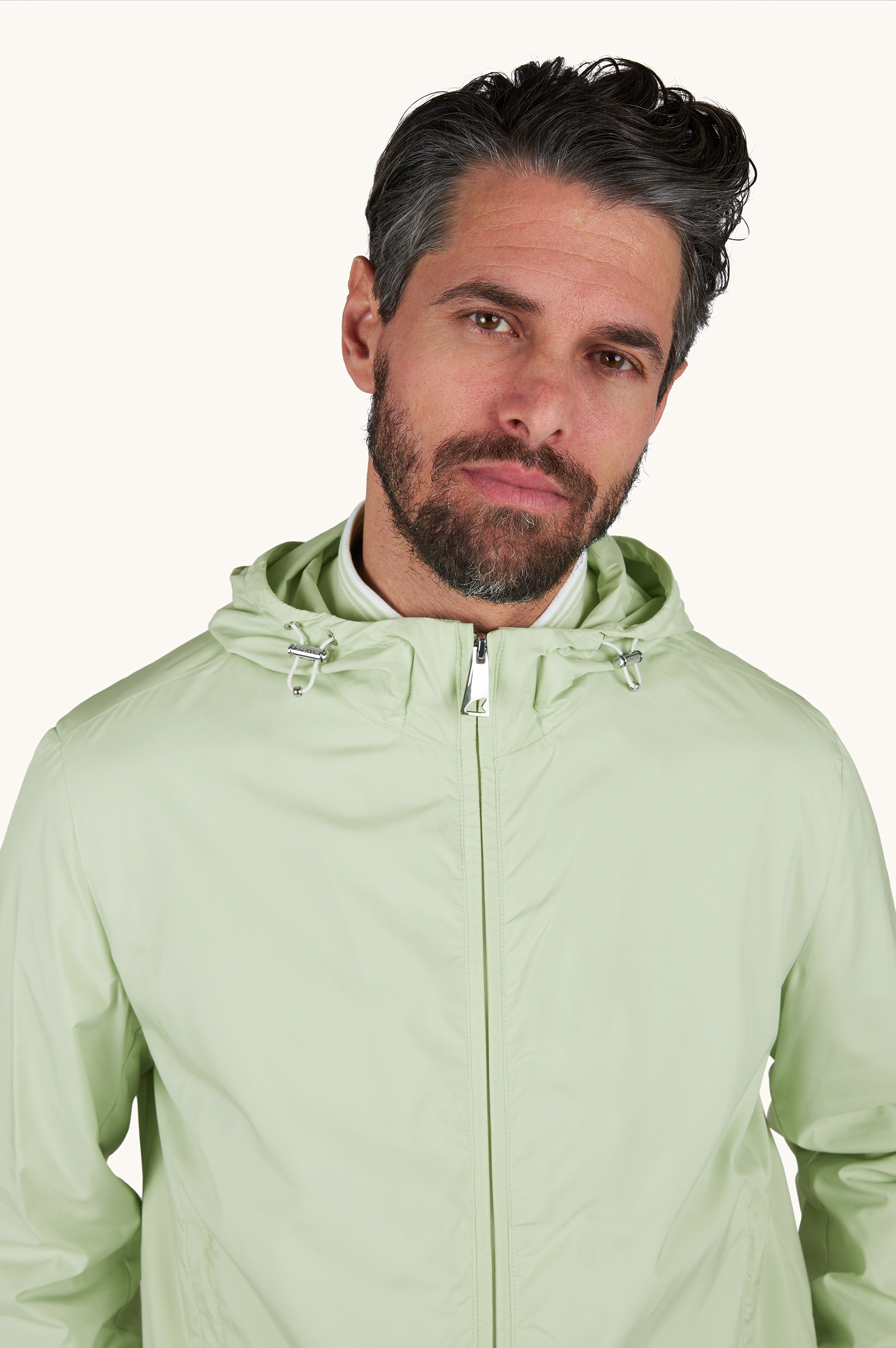 Windbreaker in microfiber image number 3
