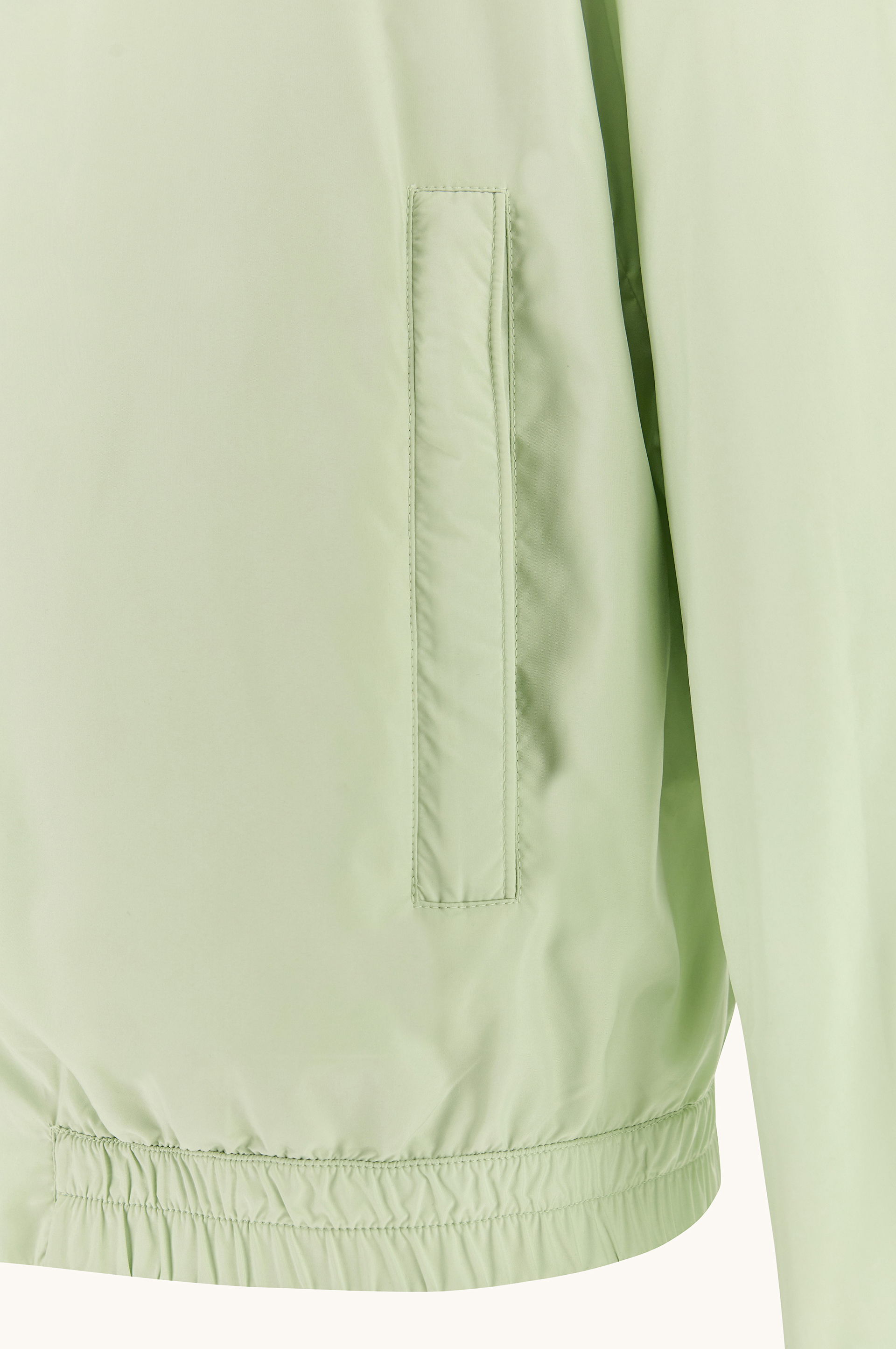 Cazadora cortavientos de microfibra image number 7